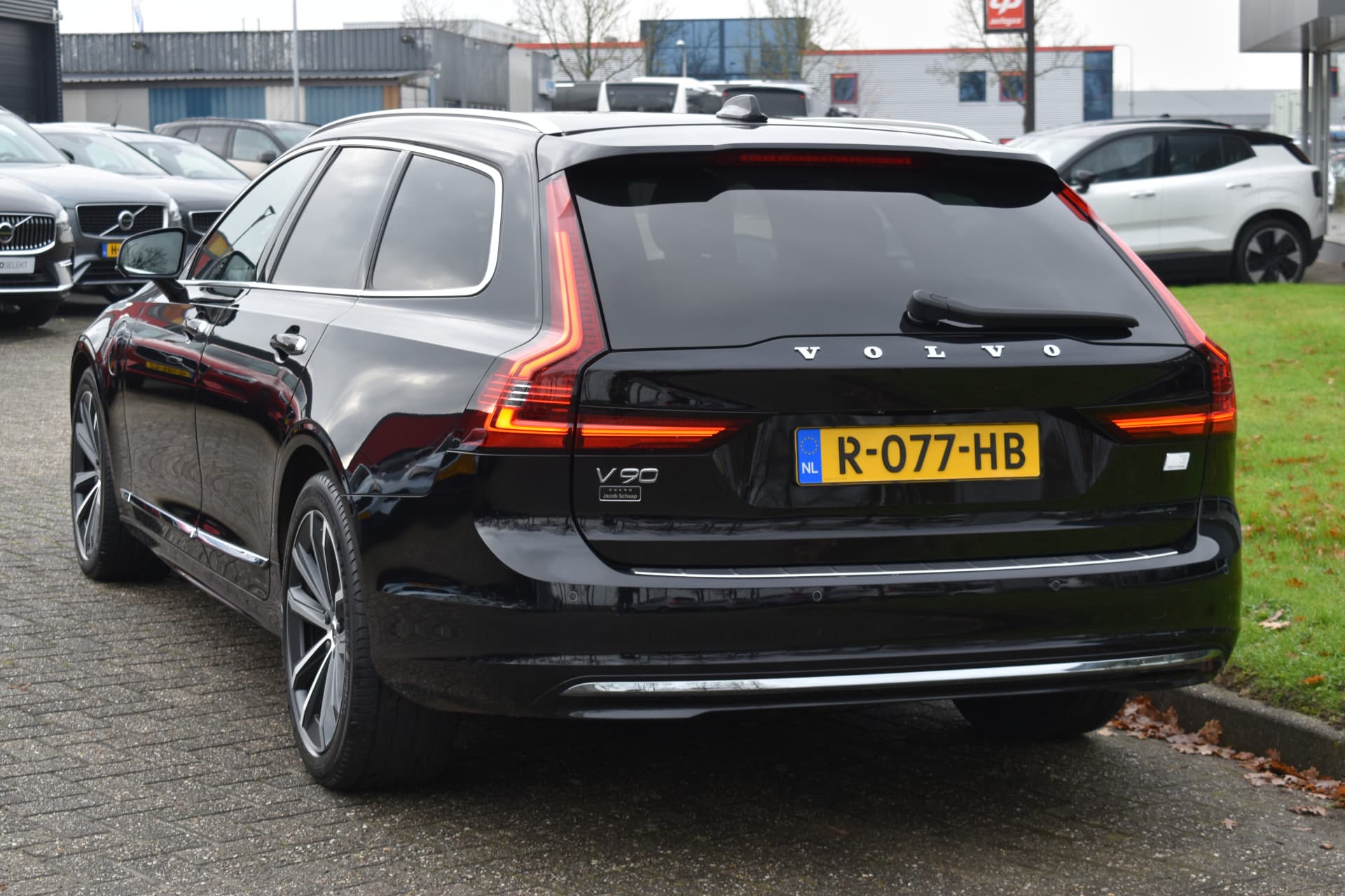 Volvo V90 T8 AWD 390PK Plug-in Hybrid Inscription thumbnail 14