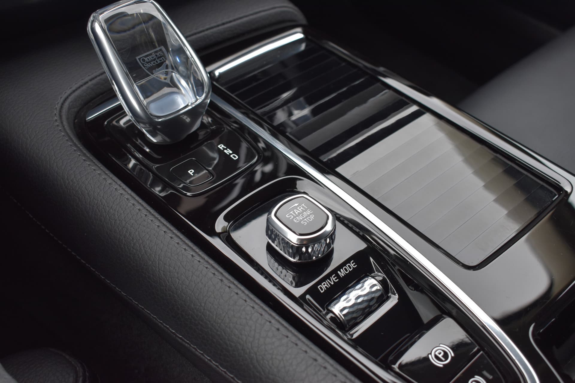 Volvo V90 T8 AWD 390PK Plug-in Hybrid Inscription thumbnail 49