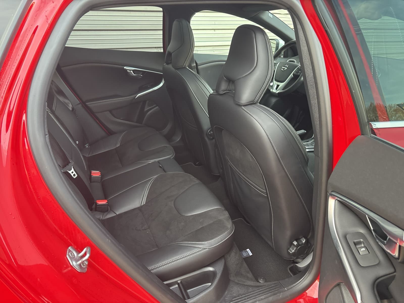 Volvo V40 1.5 T3 Polar+ Sport R-Design / Panoramadak / Cruise control / Stoelverwarming / thumbnail 13