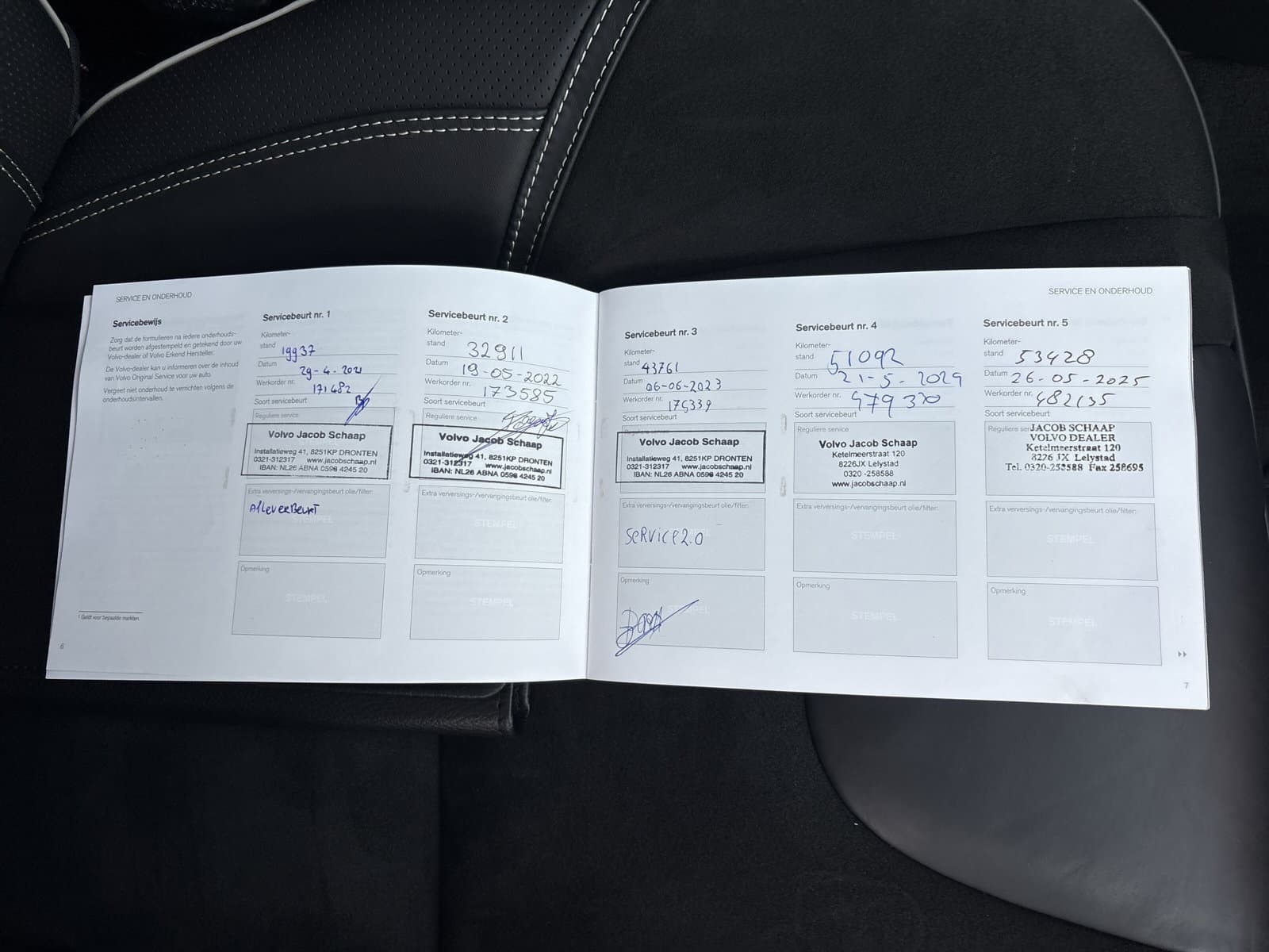 Volvo V40 1.5 T3 Polar+ Sport R-Design / Panoramadak / Cruise control / Stoelverwarming / thumbnail 22