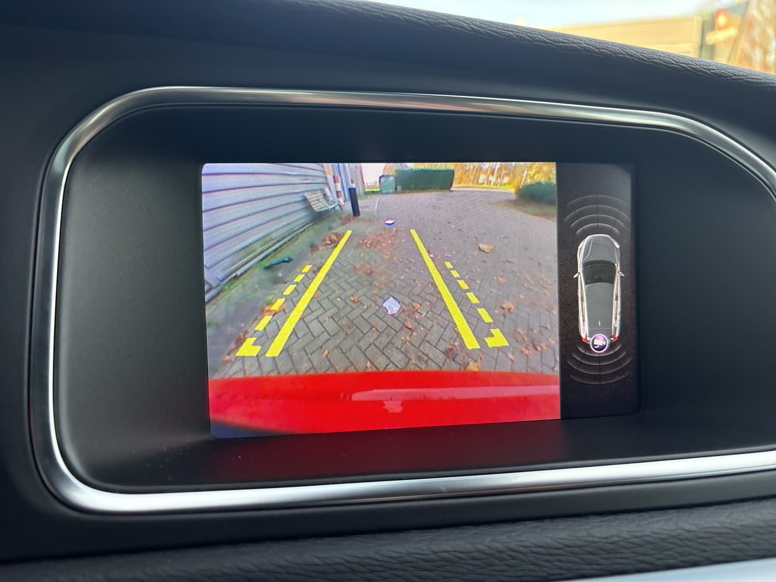 Volvo V40 1.5 T3 Polar+ Sport R-Design / Panoramadak / Cruise control / Stoelverwarming / thumbnail 30