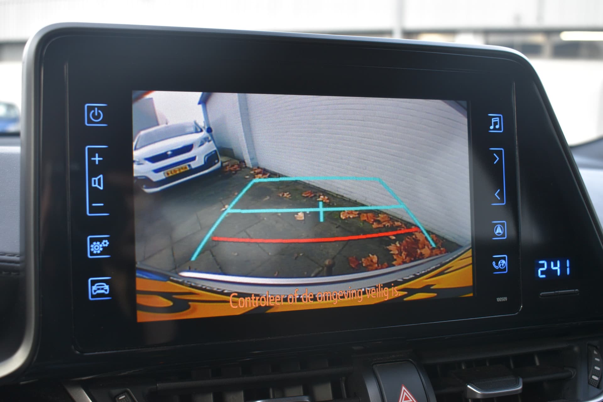 Toyota C-HR 1.8 Hybrid Active Automaat 122pk thumbnail 11