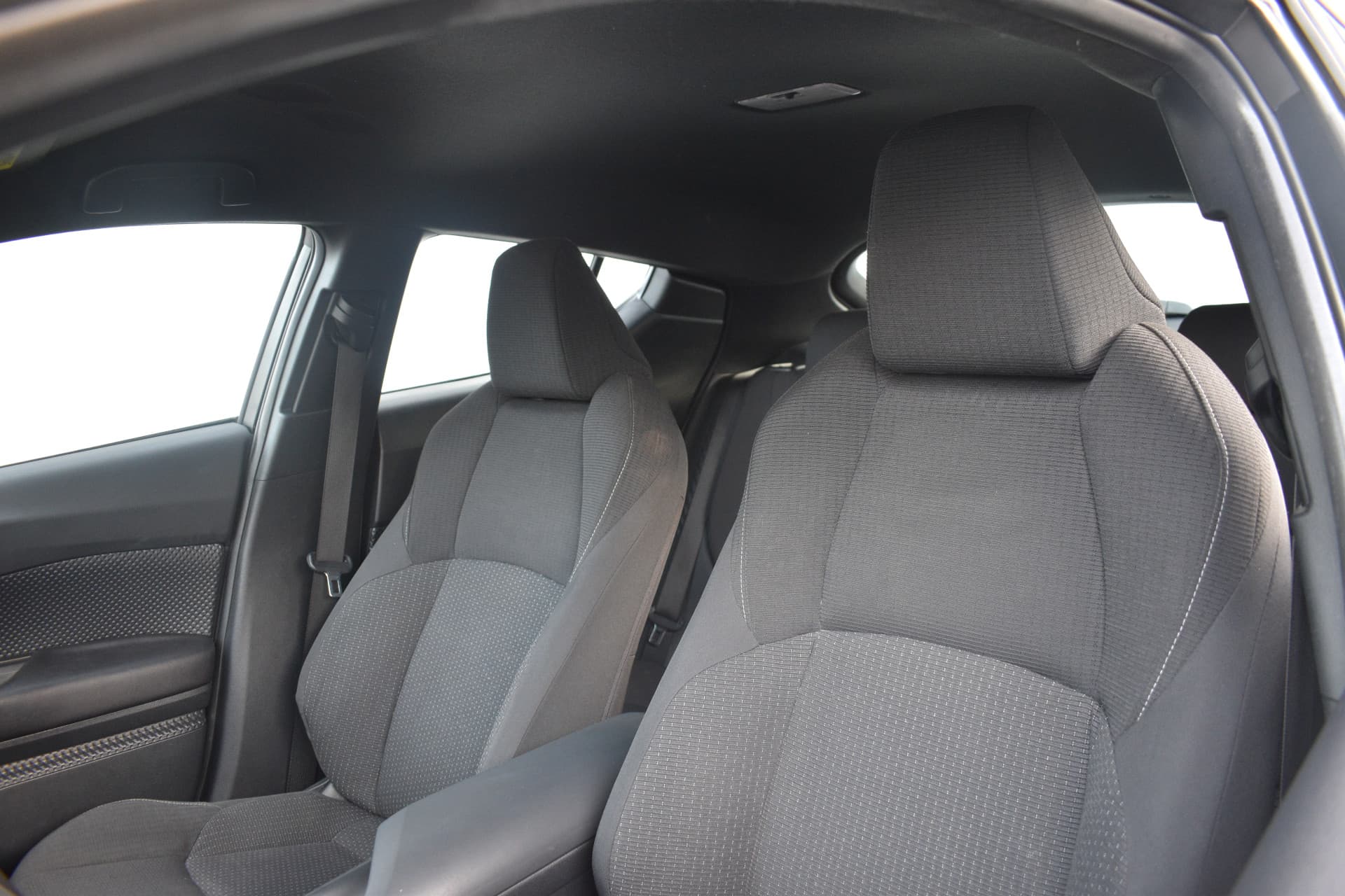 Toyota C-HR 1.8 Hybrid Active Automaat 122pk thumbnail 12