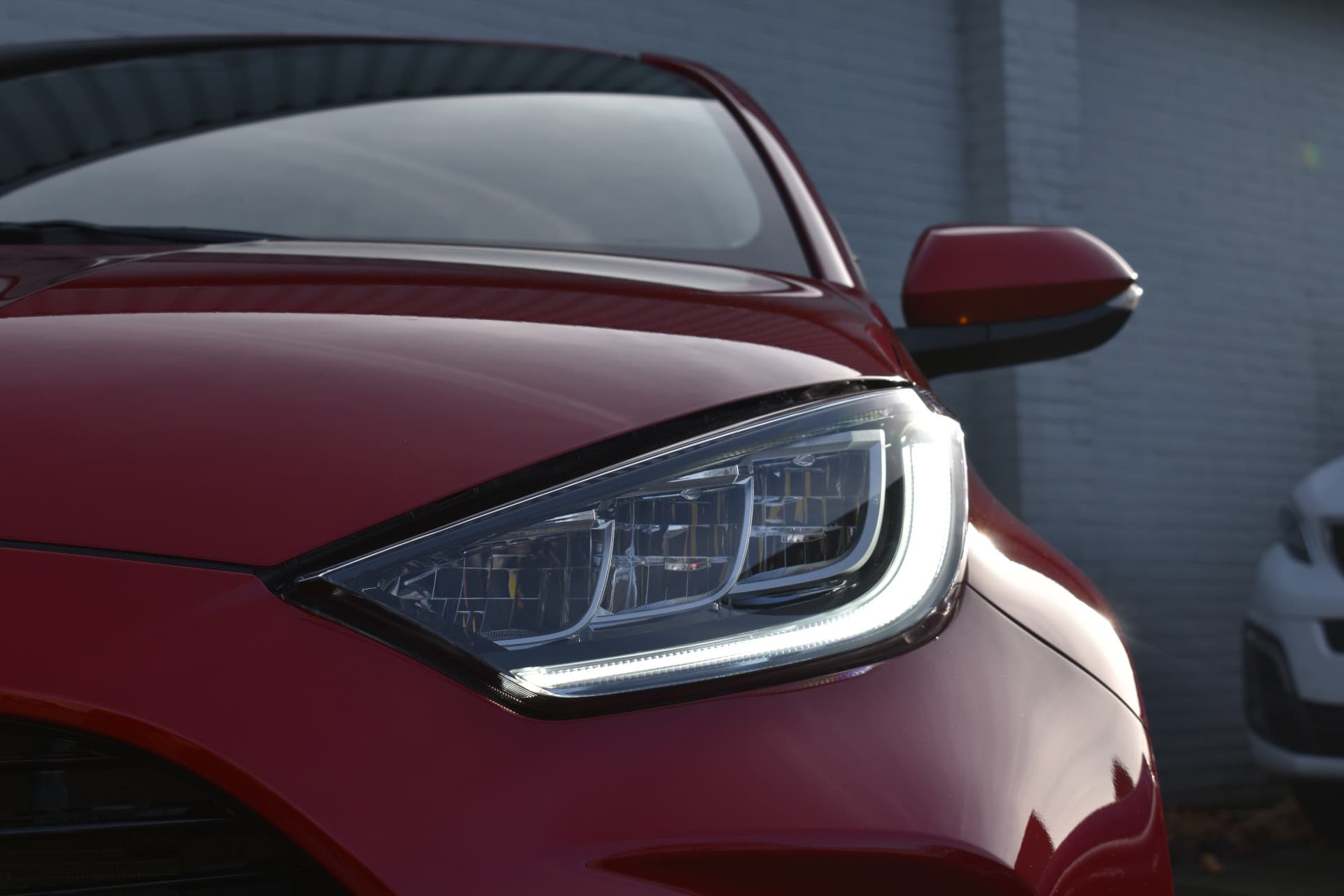 Toyota Yaris 1.5 Hybrid 115 Dynamic Automaat 116pk thumbnail 2