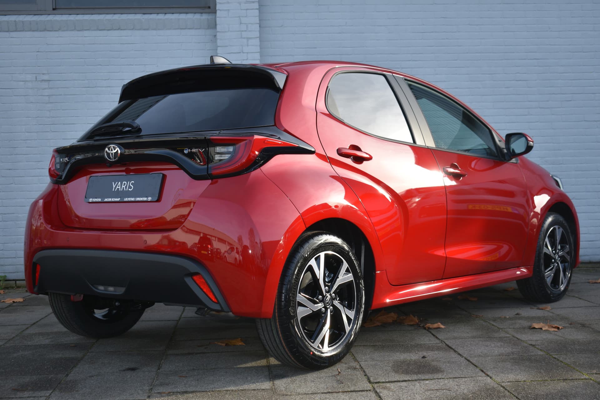 Toyota Yaris 1.5 Hybrid 115 Dynamic Automaat 116pk thumbnail 5