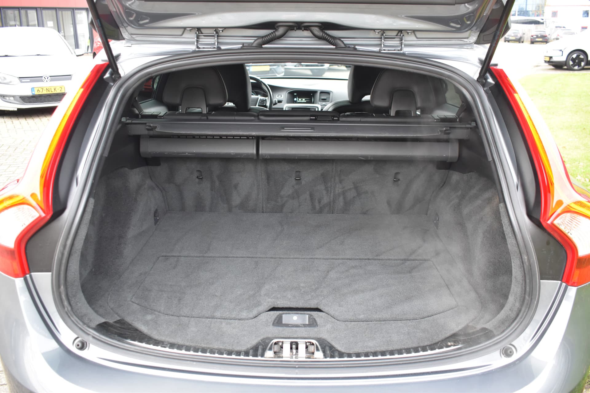 Volvo V60 Cross Country T5 245PK Automaat Summum thumbnail 18