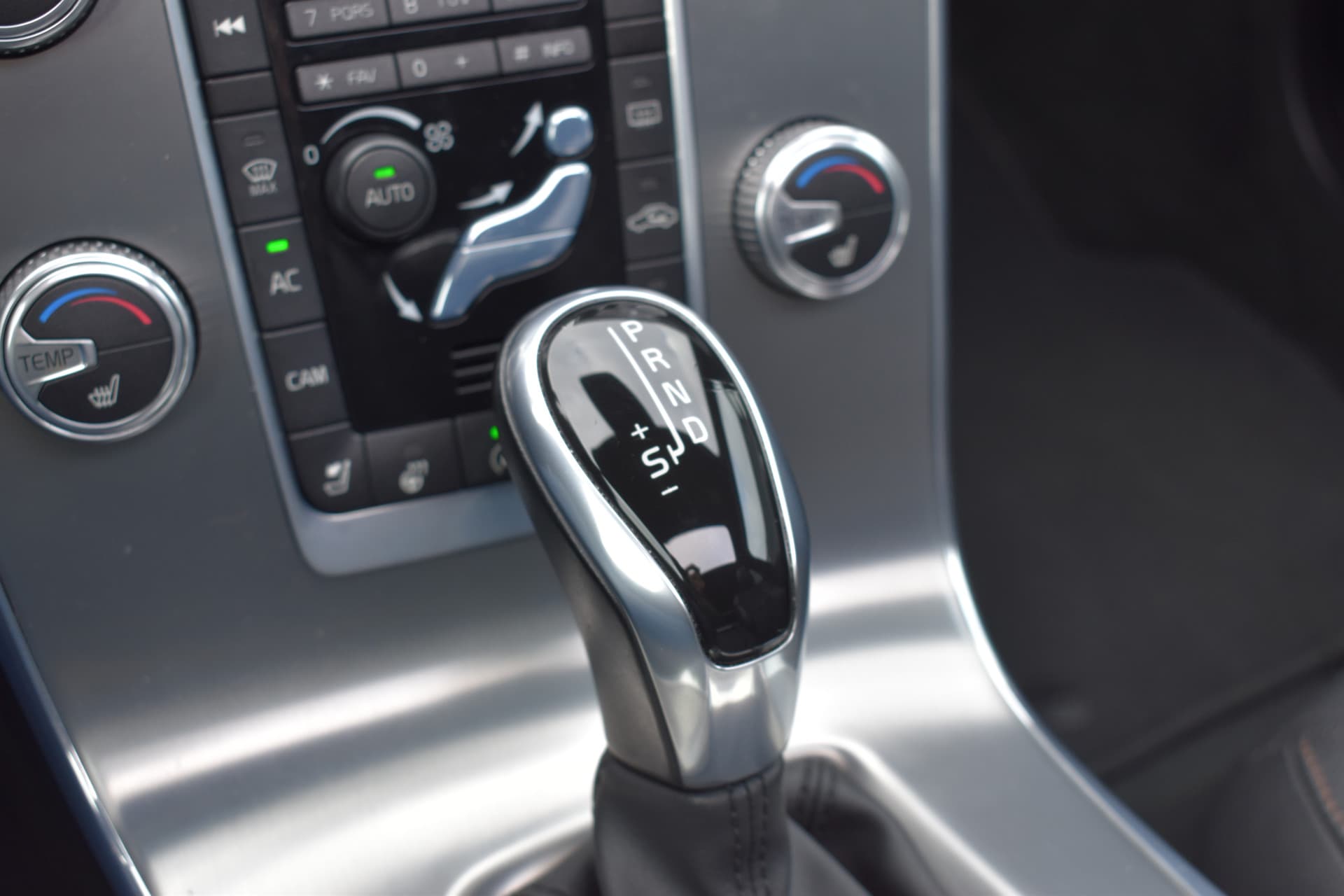 Volvo V60 Cross Country T5 245PK Automaat Summum thumbnail 43