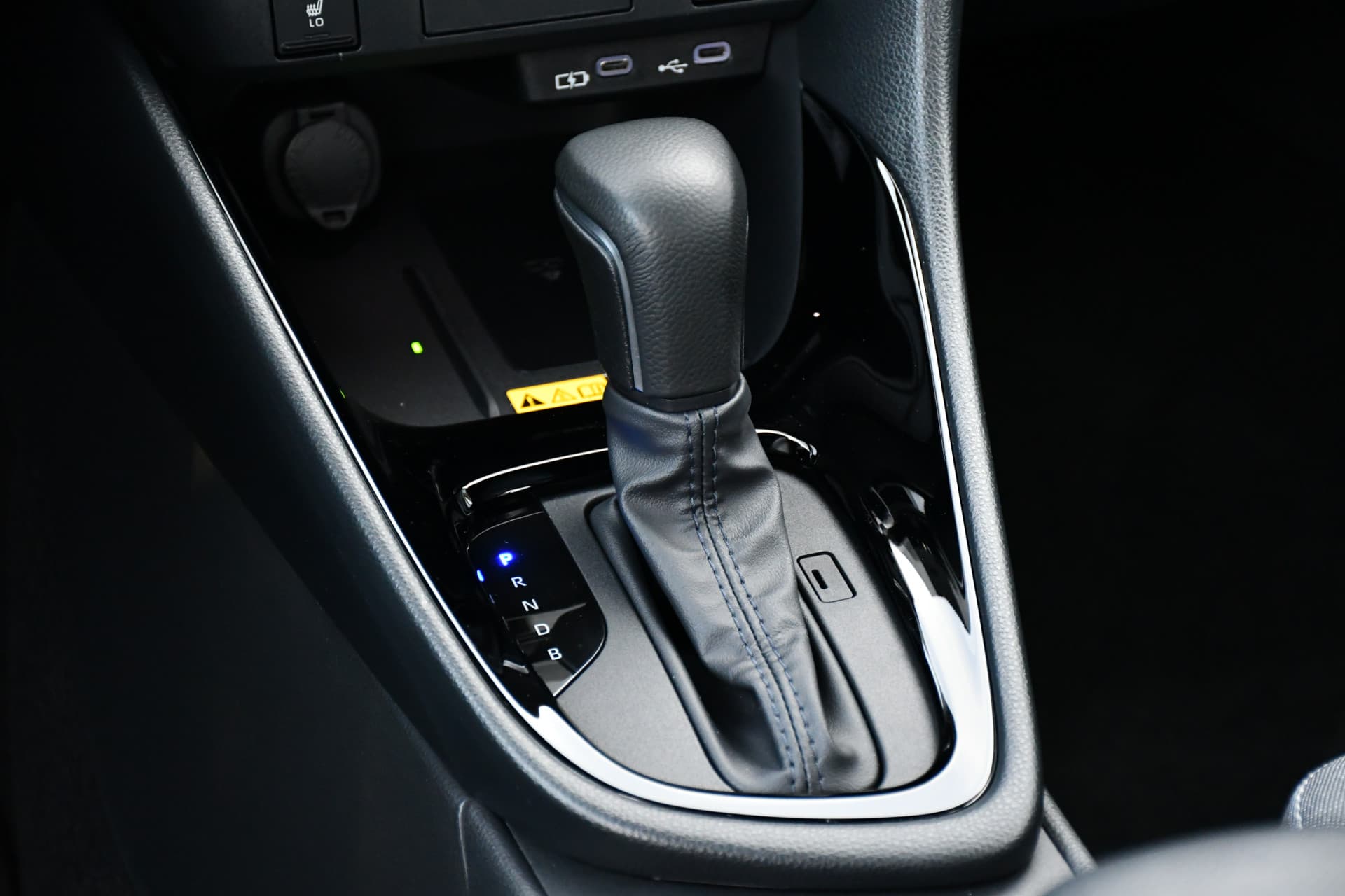 Toyota Yaris 1.5 Hybrid 115 Dynamic Automaat 116pk thumbnail 10