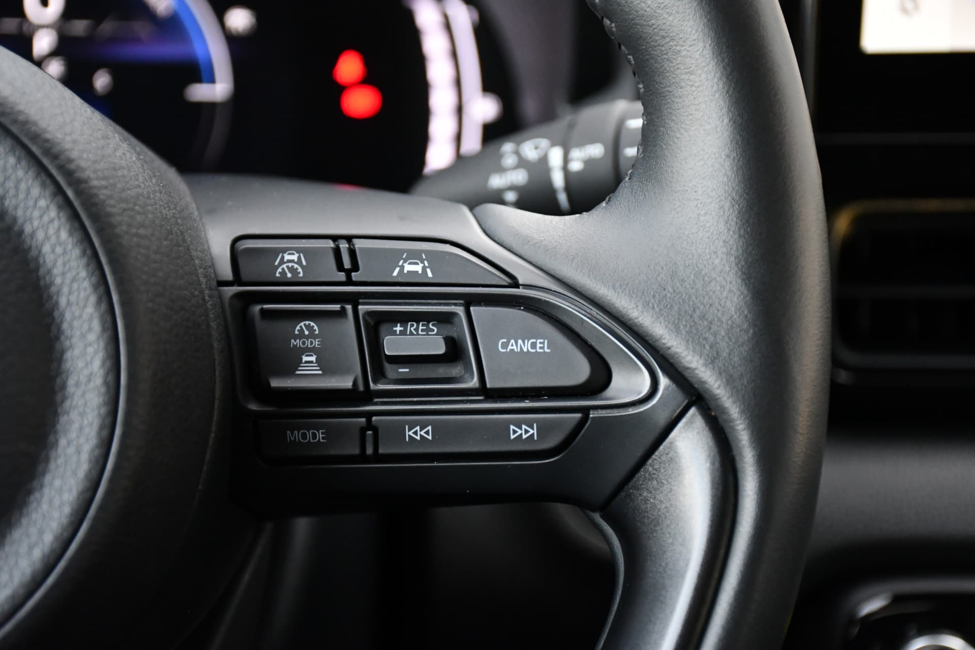 Toyota Yaris 1.5 Hybrid 115 Dynamic Automaat 116pk thumbnail 18