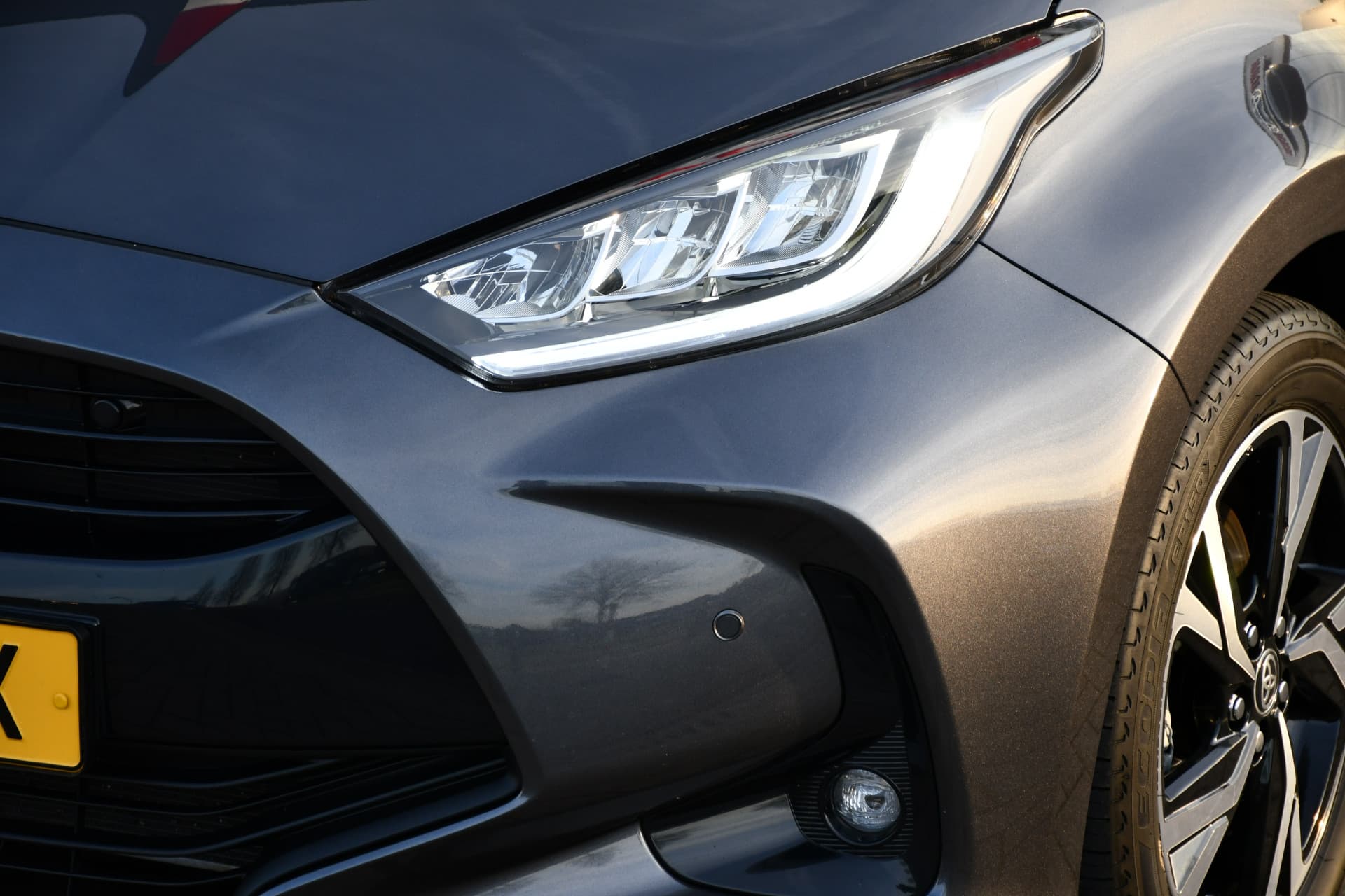 Toyota Yaris 1.5 Hybrid 115 Dynamic Automaat 116pk thumbnail 24