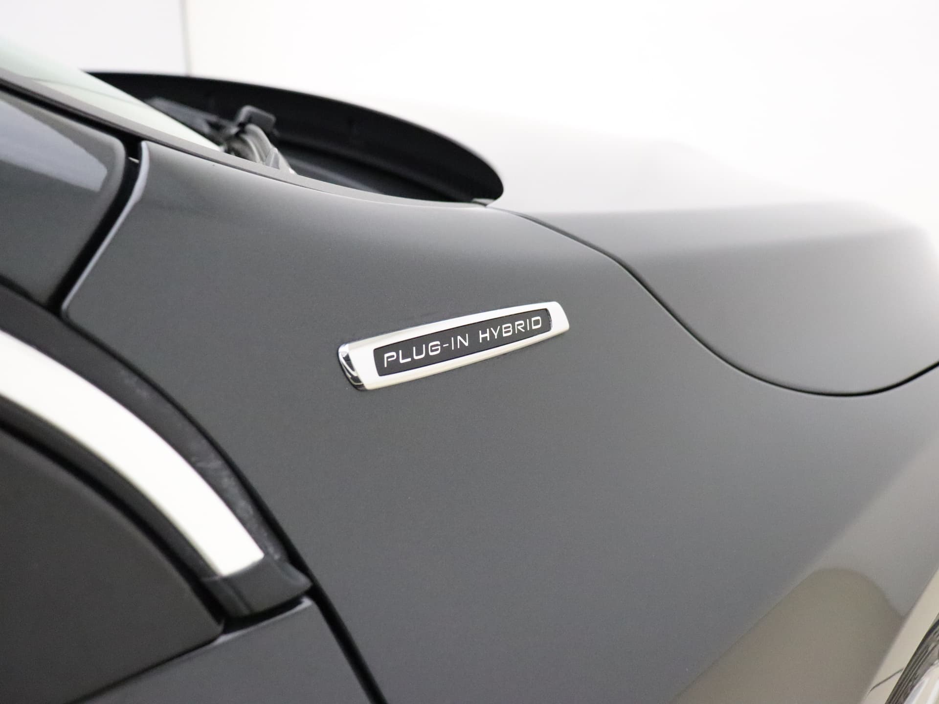 Volvo V60 2.4 D6 AWD Plug-In Hybrid Summum / Schuif-/kanteldak / Keyless / Adapt. Cruise / BLIS / On Call / Elektr. Sportstoelen / Premium Sound / Act. Grootlicht / Trekhaak / Xenon / thumbnail 15