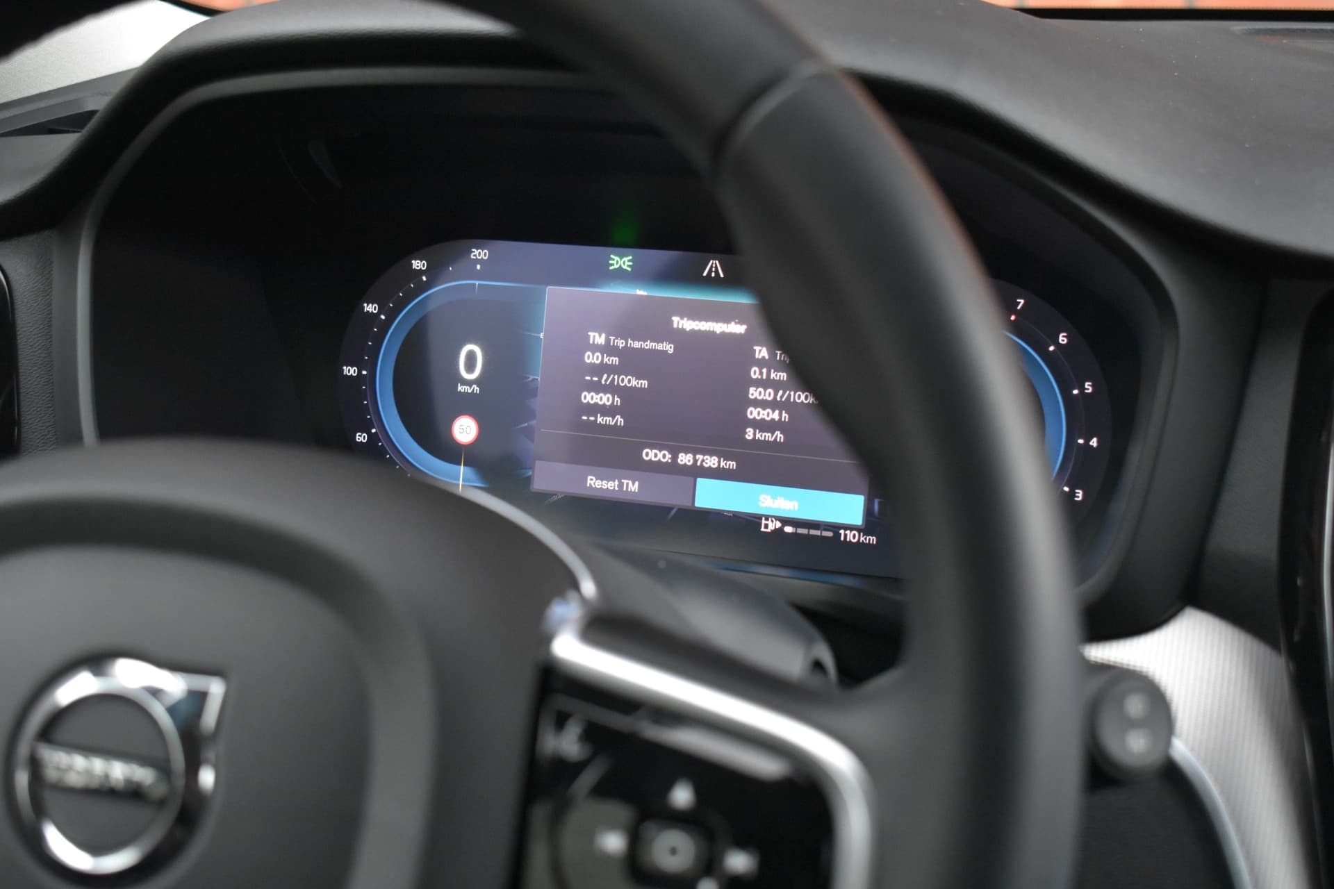 Volvo V60 Cross Country B5 265PK AWD Plus thumbnail 8