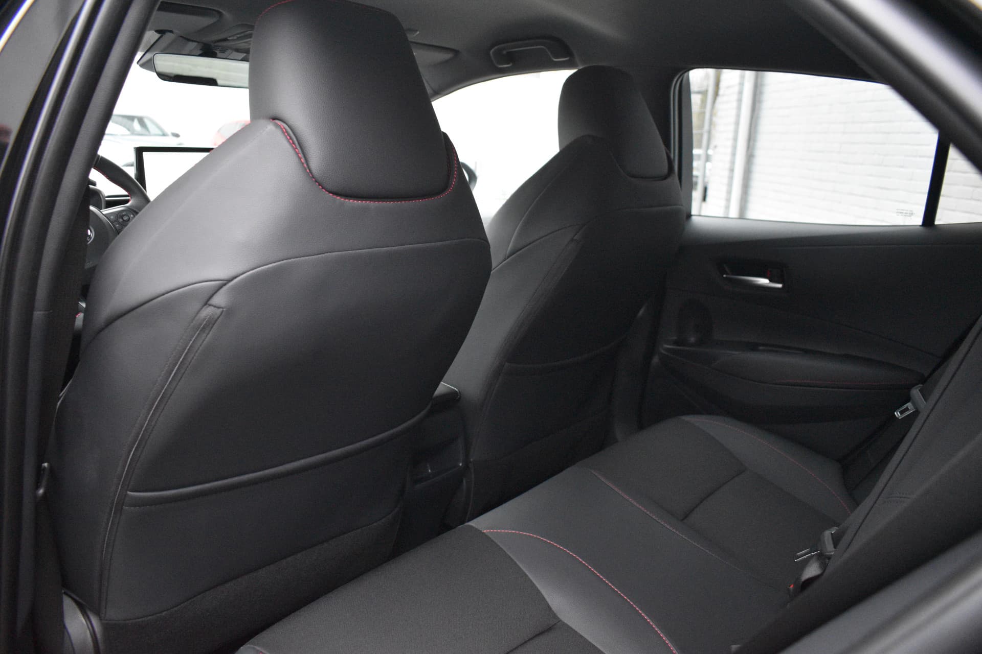 Toyota Corolla Hybrid 180 GR Sport Automaat 178pk thumbnail 8