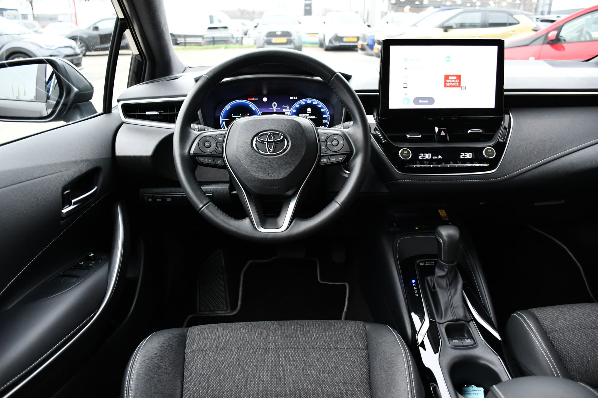 Toyota Corolla Touring Sports Hybrid 140 Dynamic Automaat 140pk thumbnail 2