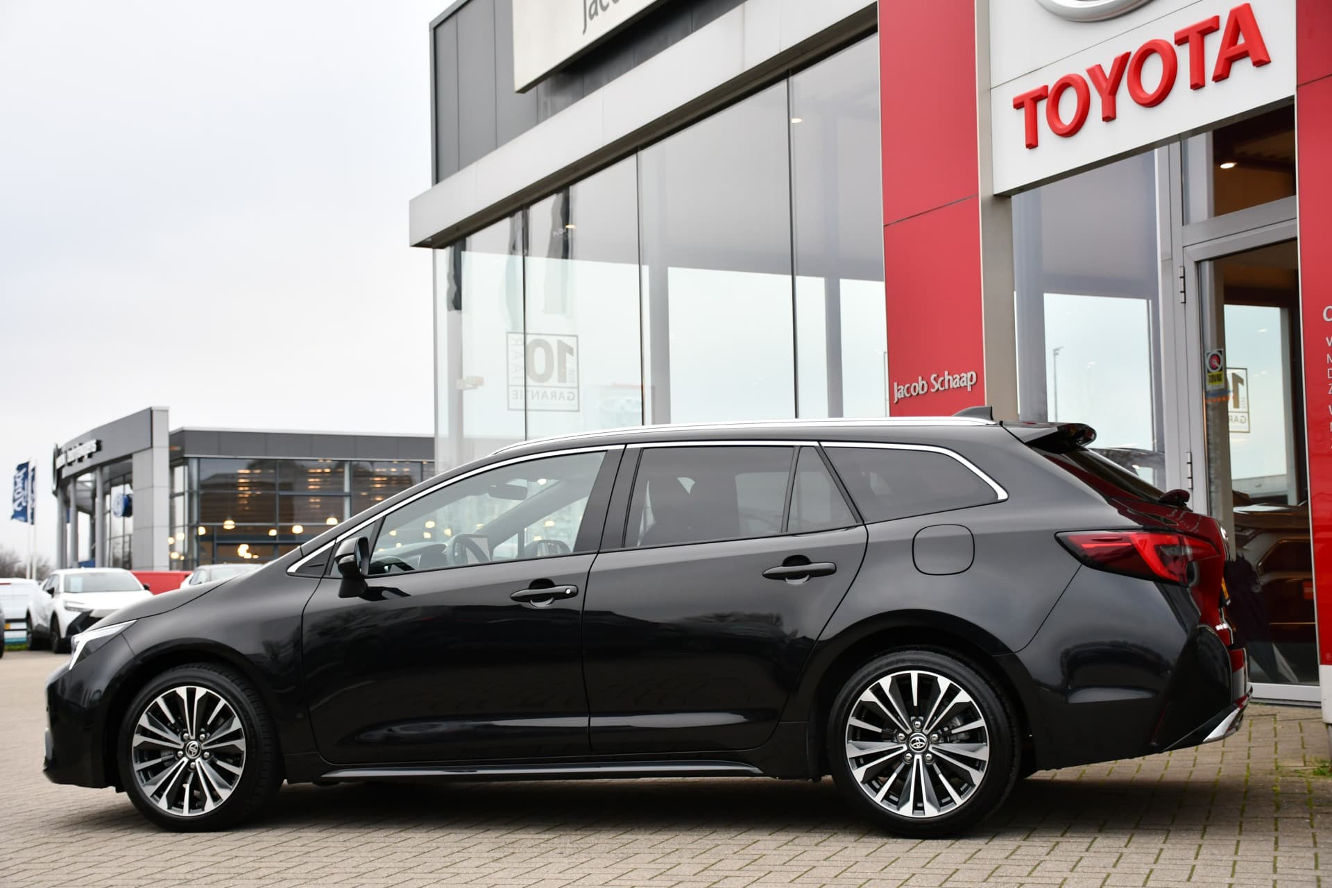 Toyota Corolla Touring Sports Hybrid 140 Dynamic Automaat 140pk thumbnail 5