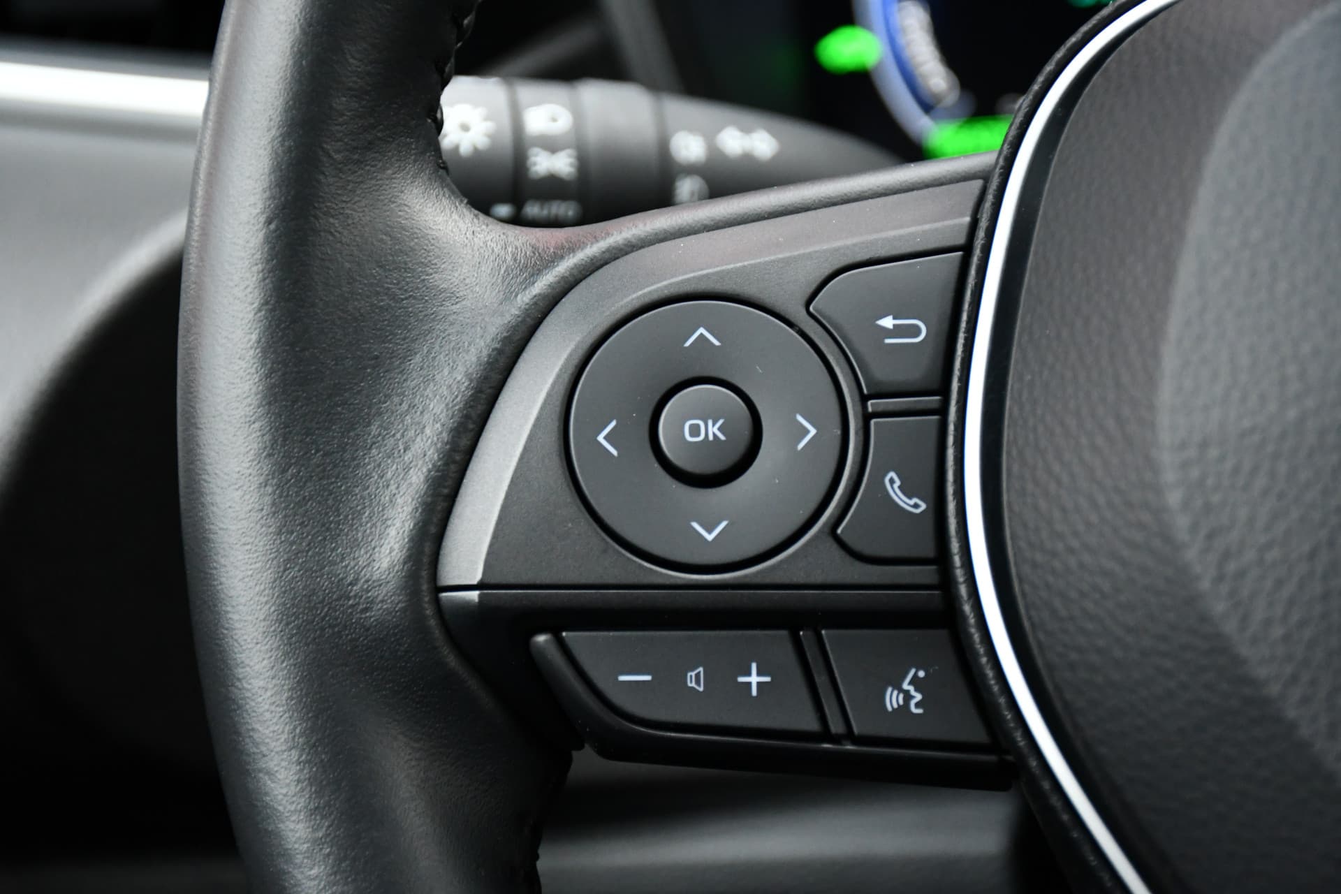 Toyota Corolla Touring Sports Hybrid 140 Dynamic Automaat 140pk thumbnail 18