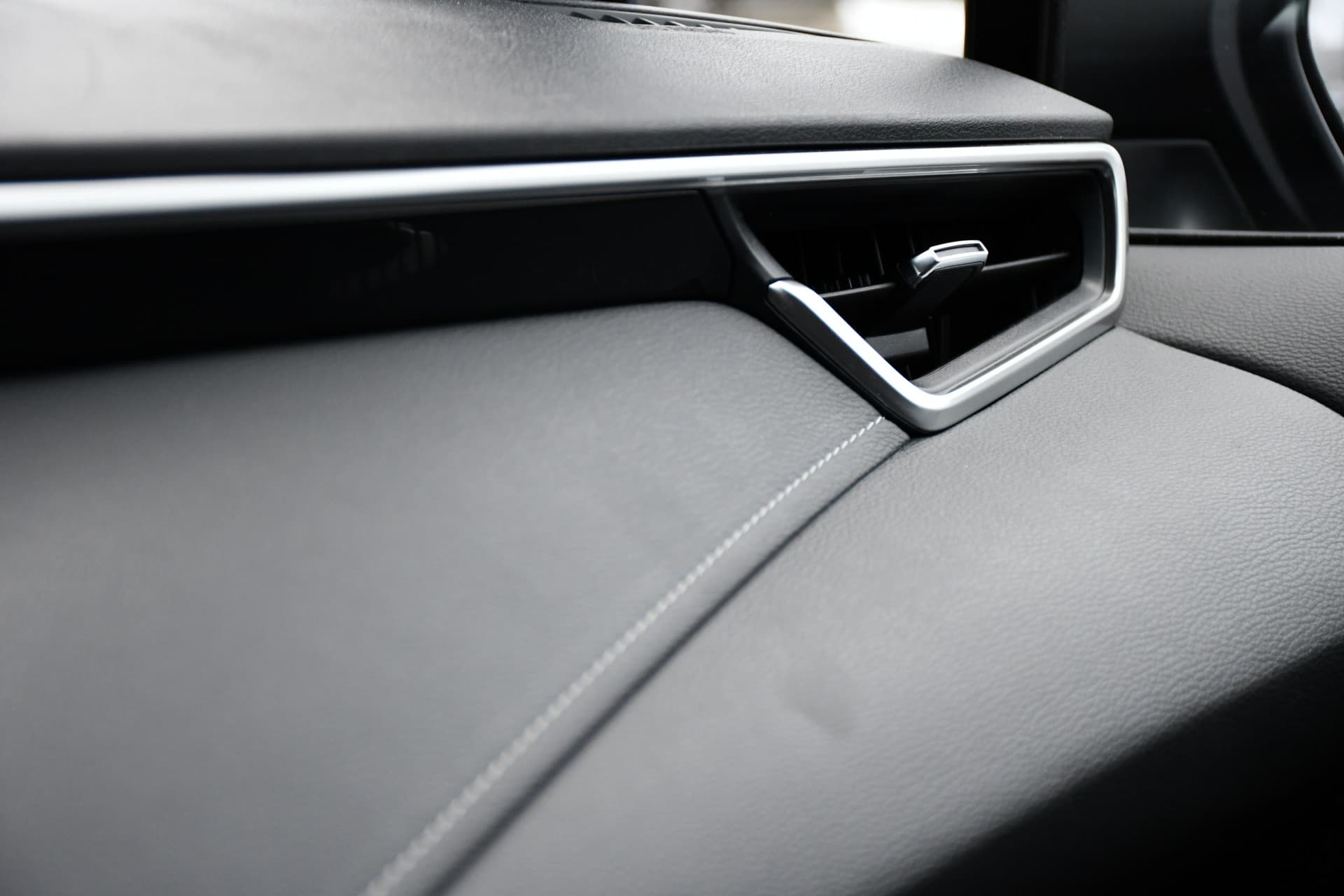 Toyota Corolla Touring Sports Hybrid 140 Dynamic Automaat 140pk thumbnail 27