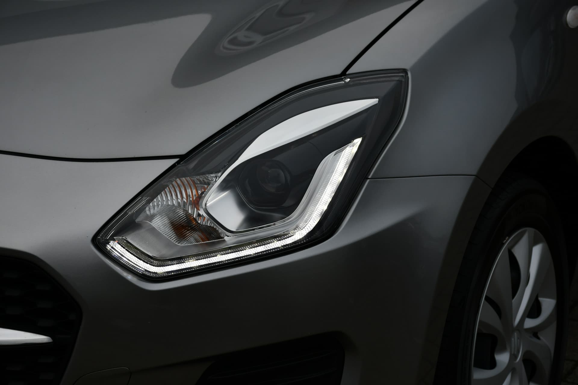 Suzuki Swift 1.2 Comfort Smart Hybrid 83pk thumbnail 14