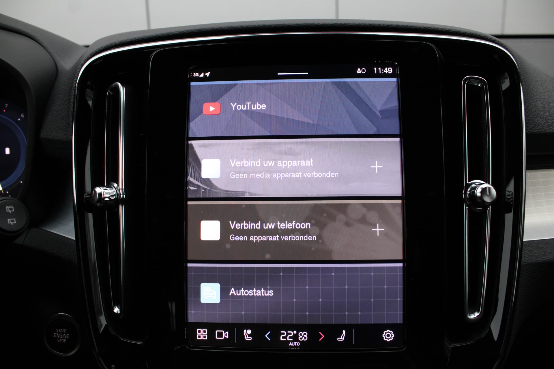 Volvo XC40 B4 Plus Dark thumbnail 27