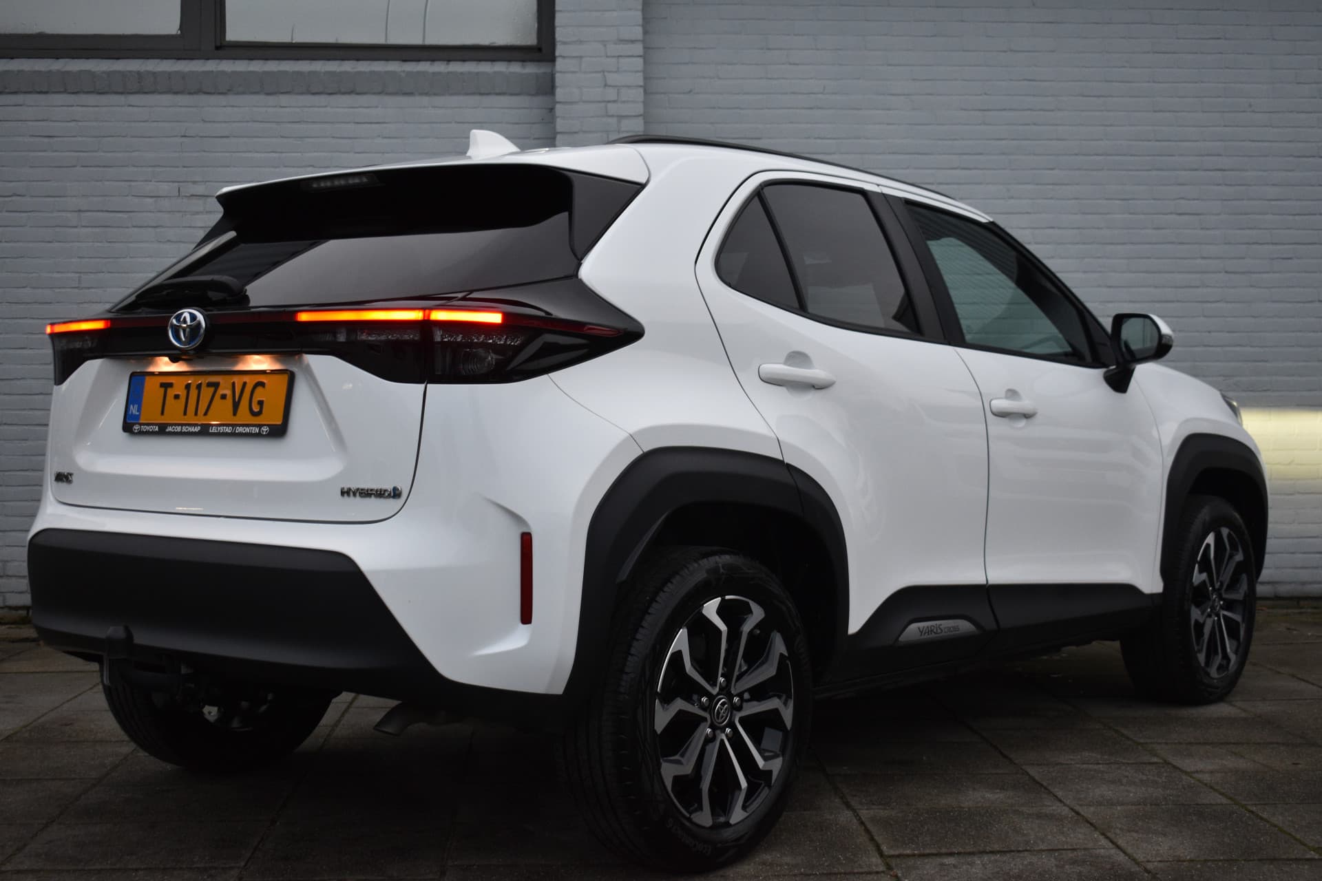 Toyota Yaris Cross 1.5 Hybrid Dynamic Automaat 116pk thumbnail 3