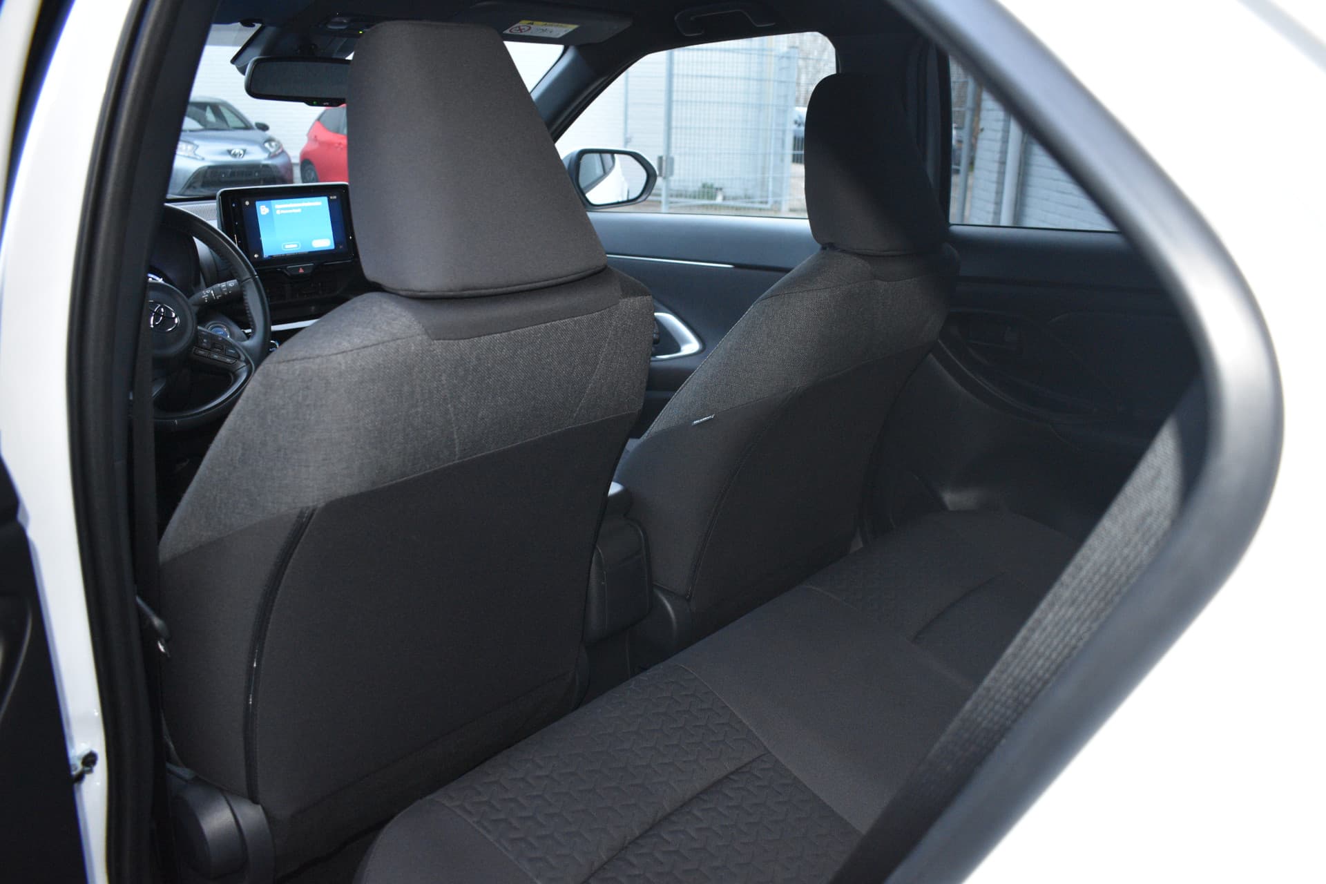 Toyota Yaris Cross 1.5 Hybrid Dynamic Automaat 116pk thumbnail 8