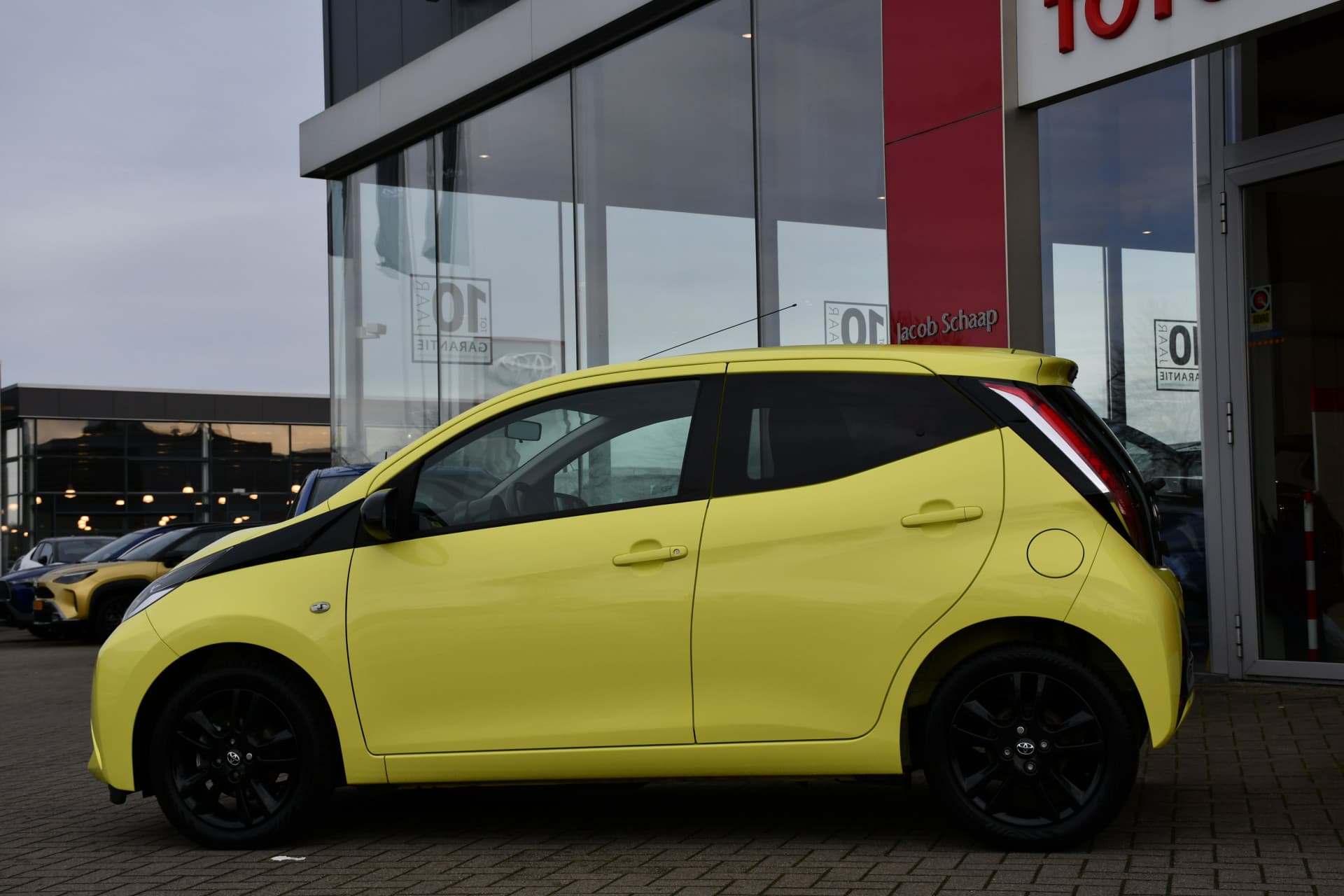 Toyota Aygo 1.0 VVT-i x-cite 5-deurs 69pk thumbnail 5