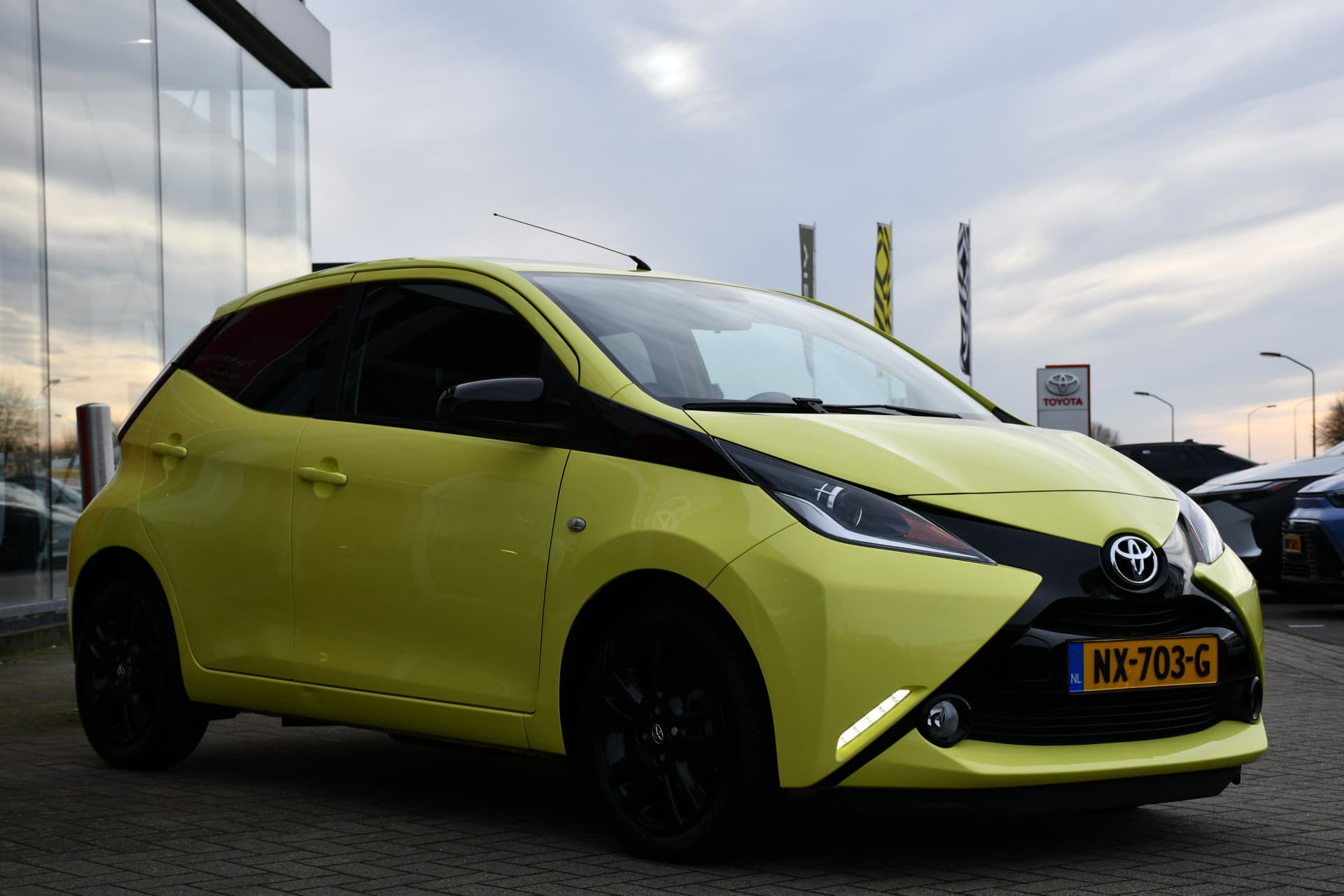 Toyota Aygo 1.0 VVT-i x-cite 5-deurs 69pk thumbnail 9