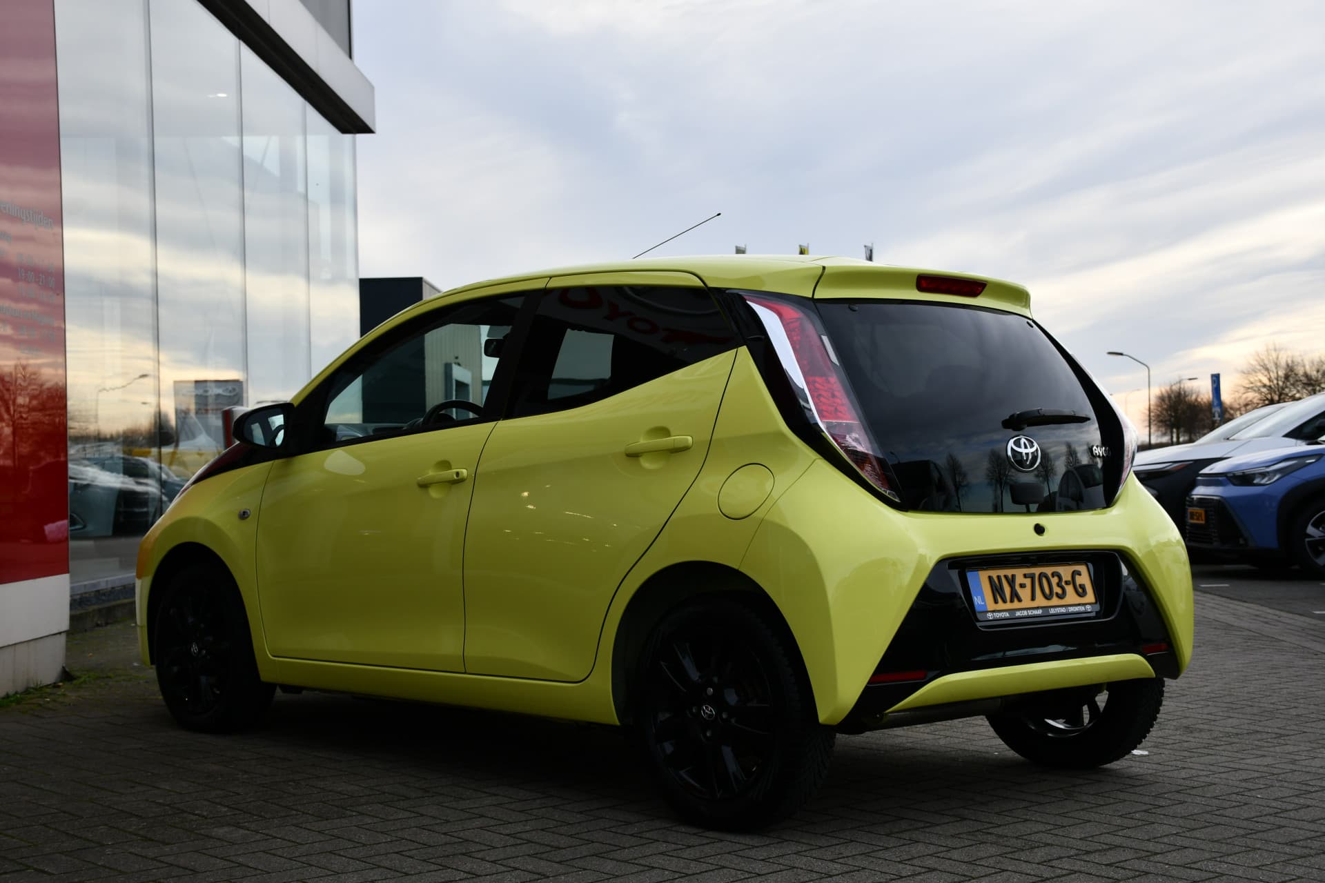 Toyota Aygo 1.0 VVT-i x-cite 5-deurs 69pk thumbnail 11