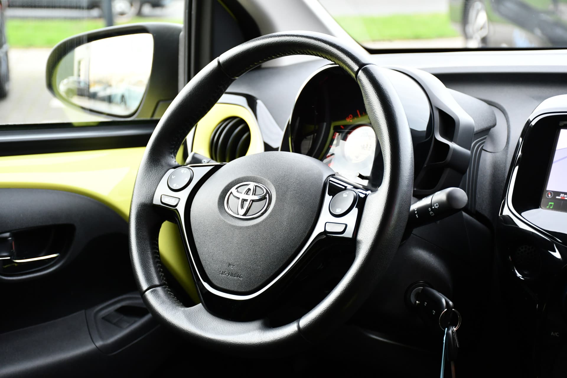 Toyota Aygo 1.0 VVT-i x-cite 5-deurs 69pk thumbnail 16