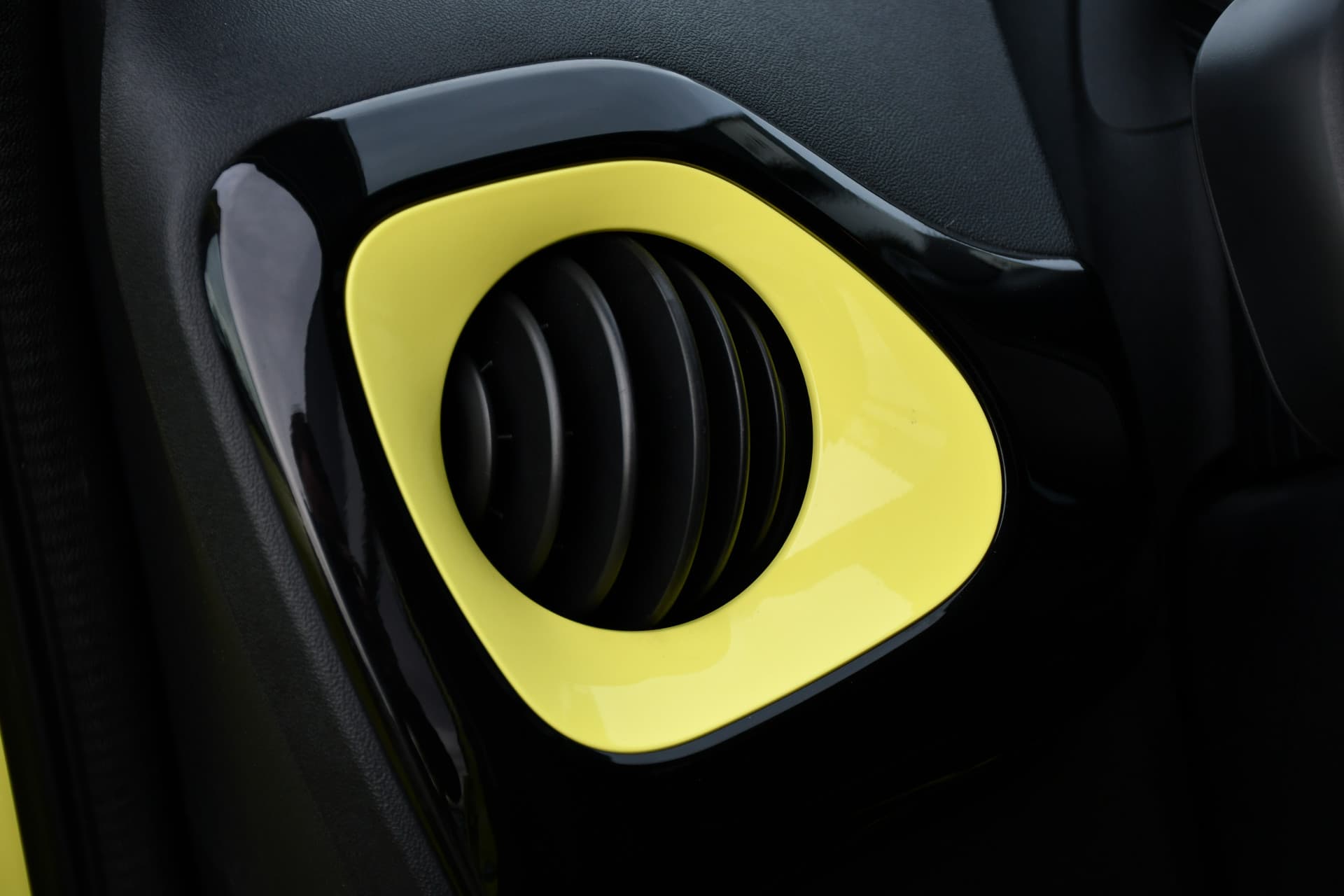 Toyota Aygo 1.0 VVT-i x-cite 5-deurs 69pk thumbnail 19