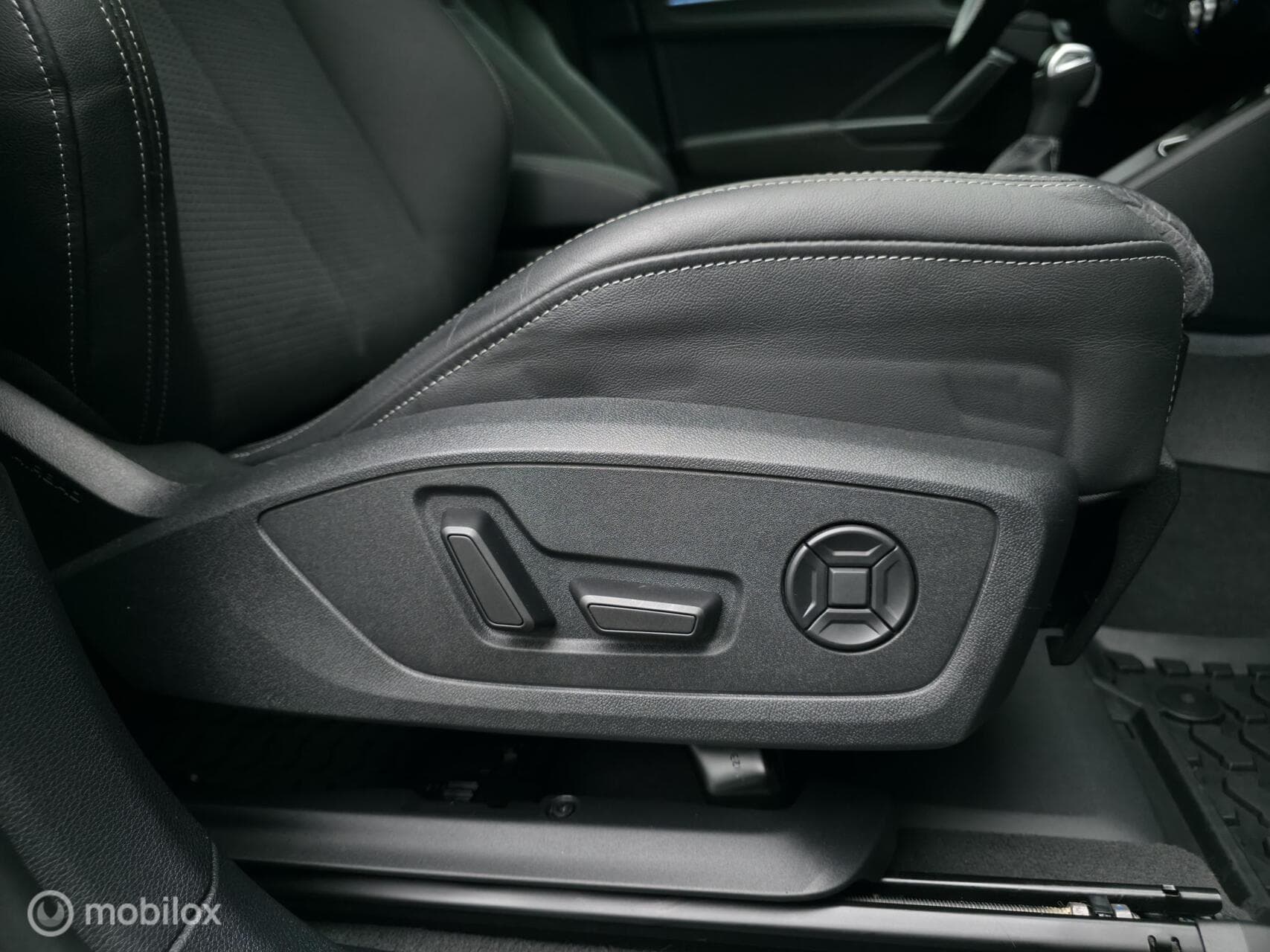 Audi Q3 thumbnail 12