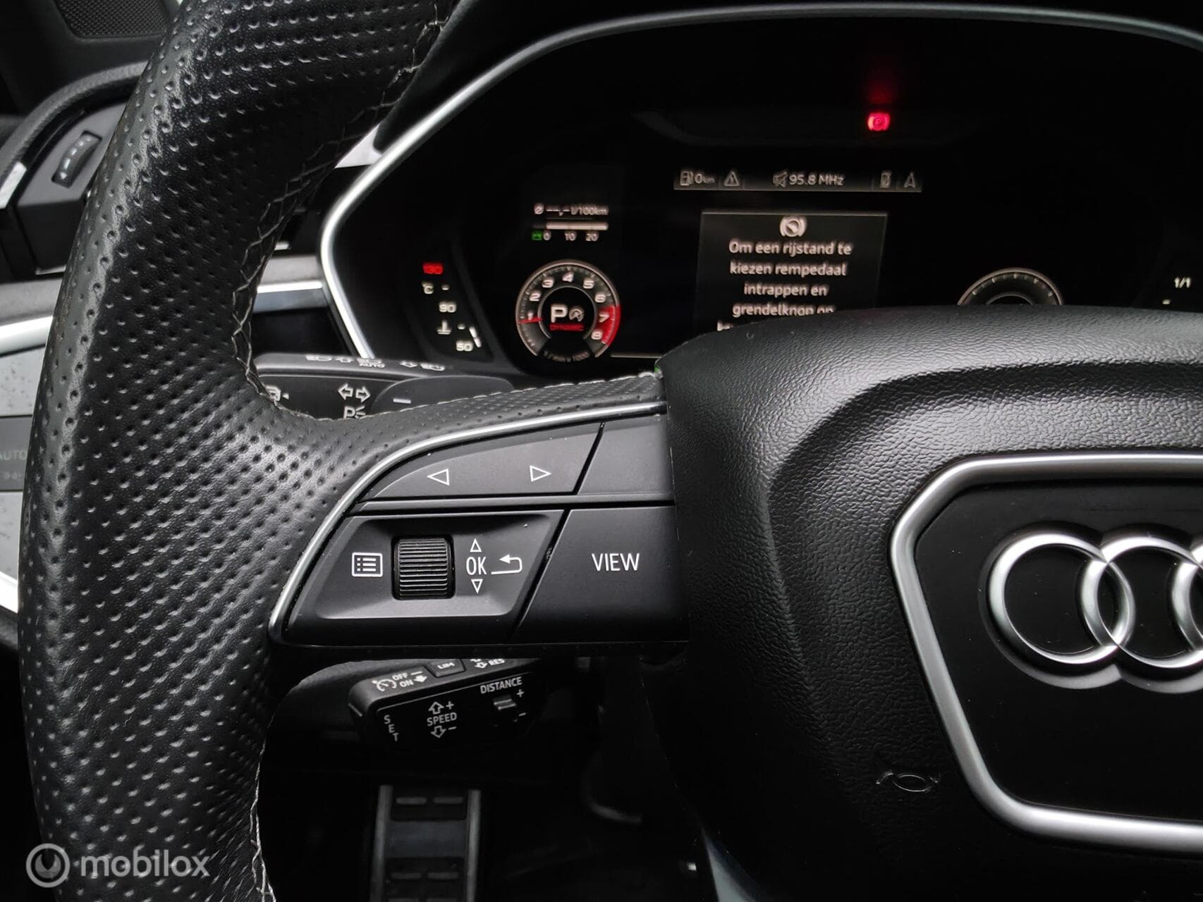 Audi Q3 thumbnail 19