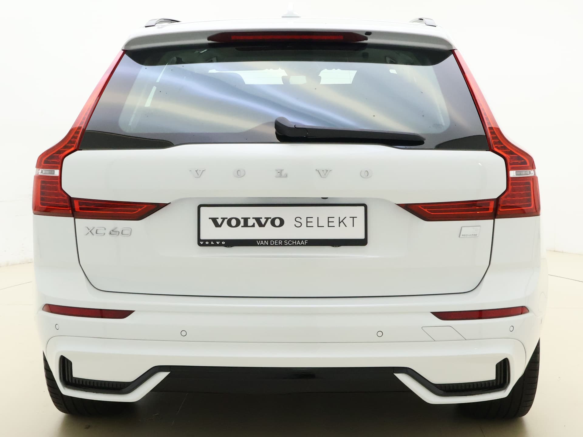 Volvo XC60 T6 Plug-in hybrid AWD Ultimate Dark / 20 '' Velgen / Head-up Display / Blis / Semi elektrisch trekhaak / thumbnail 7
