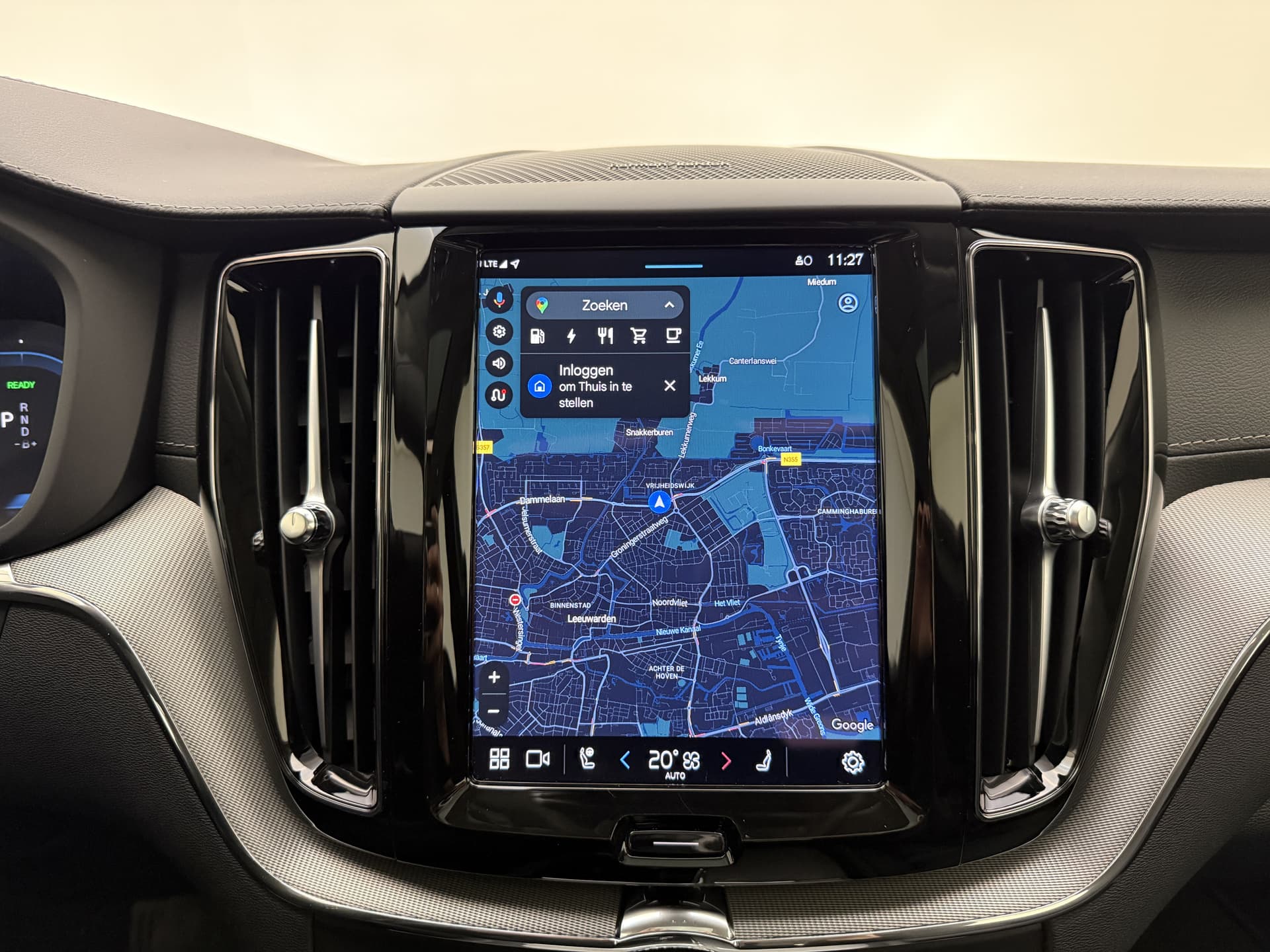 Volvo XC60 T6 Plug-in hybrid AWD Ultimate Dark / 20 '' Velgen / Head-up Display / Blis / Semi elektrisch trekhaak / thumbnail 28