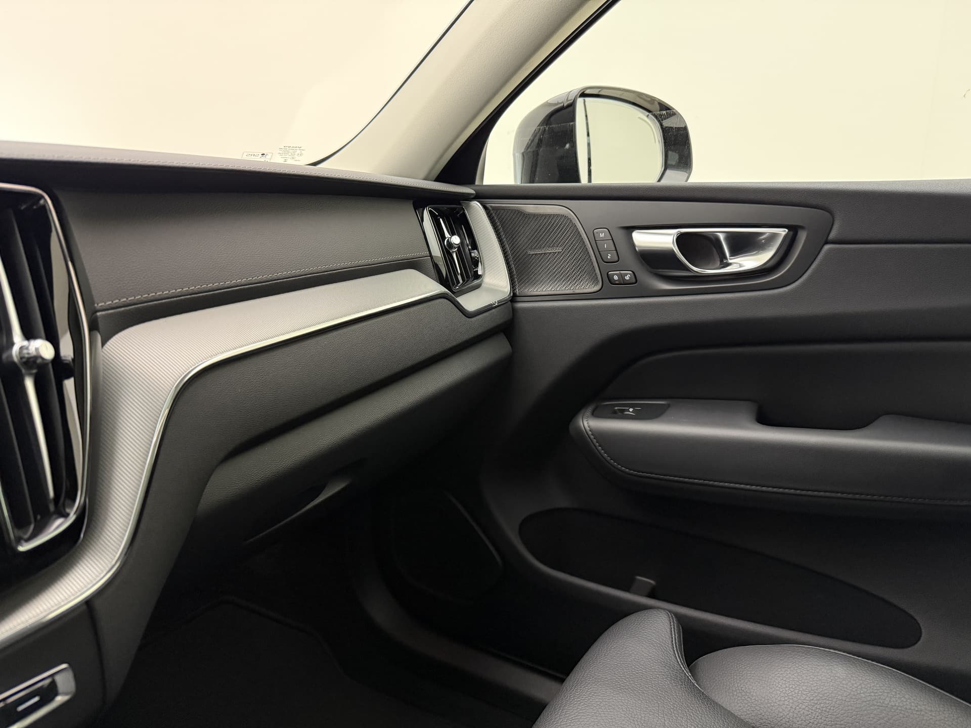 Volvo XC60 T6 Plug-in hybrid AWD Ultimate Dark / 20 '' Velgen / Head-up Display / Blis / Semi elektrisch trekhaak / thumbnail 42