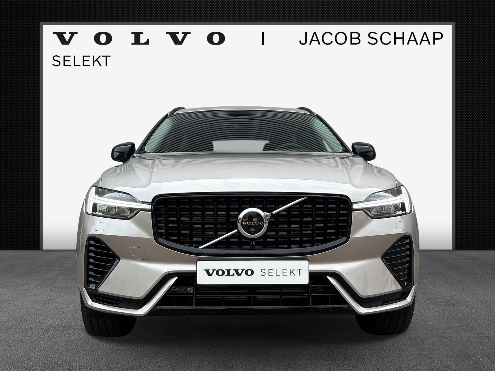 Volvo XC60 T6 Plug-in hybrid AWD Ultra Dark / Harman/Kardon / Trekhaak / Panorama dak / Rondomzichtcamera / thumbnail 3