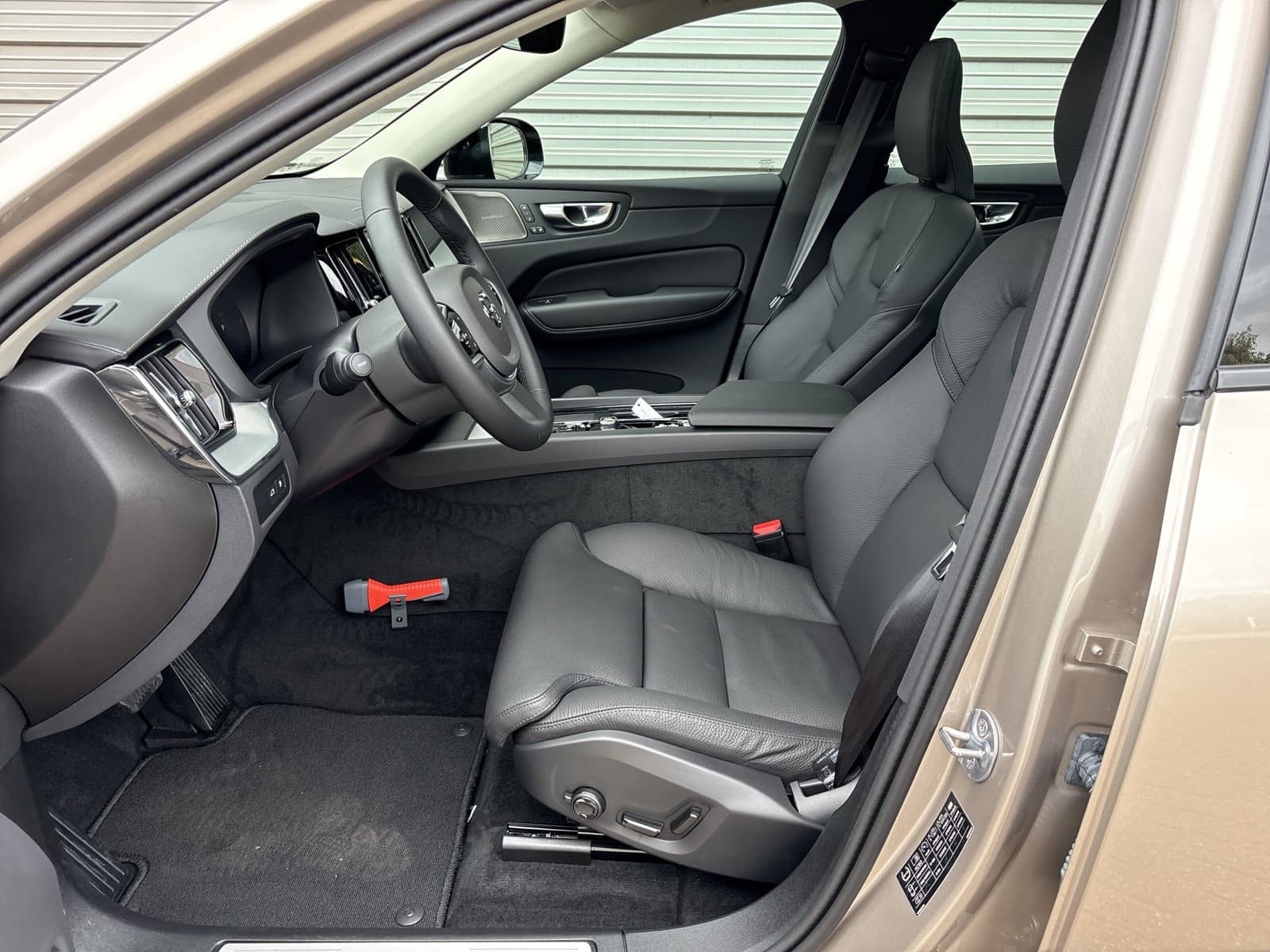 Volvo XC60 T6 Plug-in hybrid AWD Ultra Dark / Harman/Kardon / Trekhaak / Panorama dak / Rondomzichtcamera / thumbnail 8