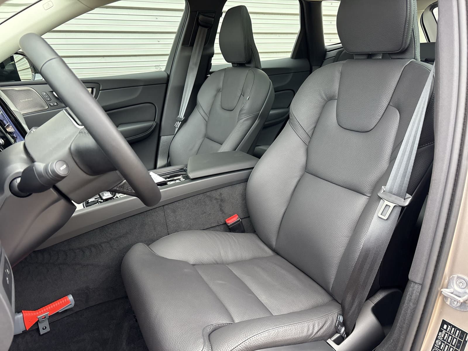 Volvo XC60 T6 Plug-in hybrid AWD Ultra Dark / Harman/Kardon / Trekhaak / Panorama dak / Rondomzichtcamera / thumbnail 9