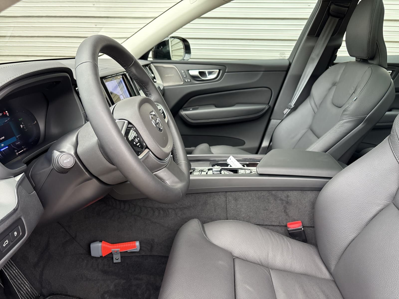 Volvo XC60 T6 Plug-in hybrid AWD Ultra Dark / Harman/Kardon / Trekhaak / Panorama dak / Rondomzichtcamera / thumbnail 10