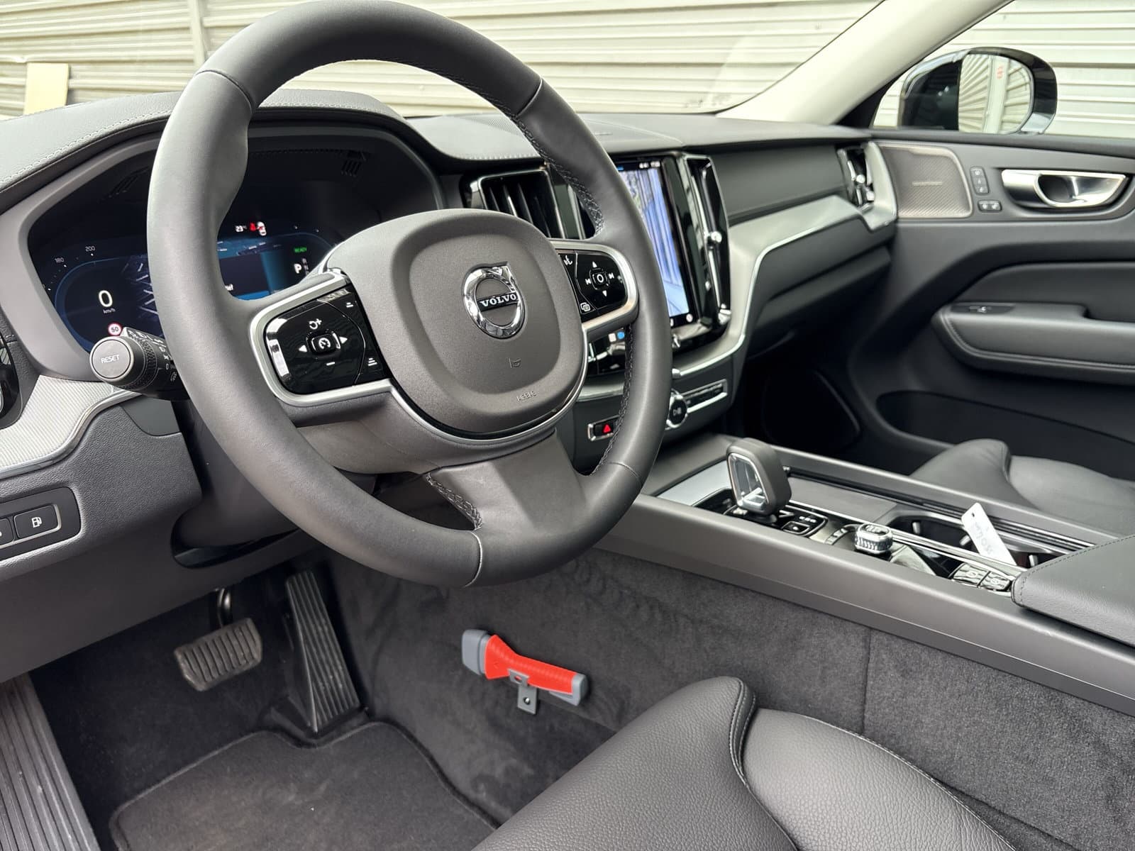 Volvo XC60 T6 Plug-in hybrid AWD Ultra Dark / Harman/Kardon / Trekhaak / Panorama dak / Rondomzichtcamera / thumbnail 11