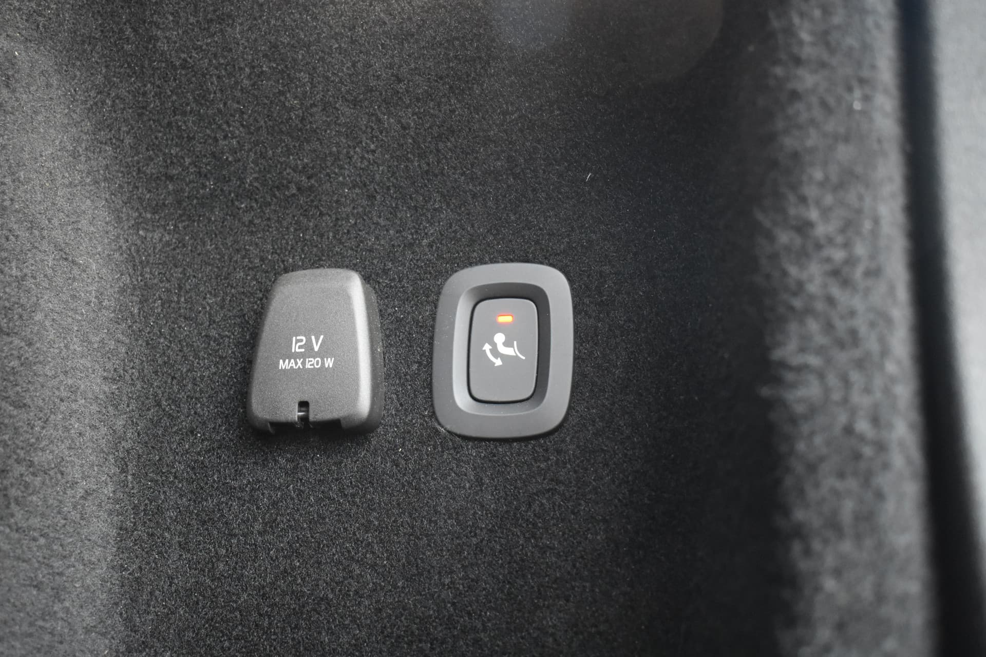 Volvo V60 B4 211PK Plus Dark thumbnail 26