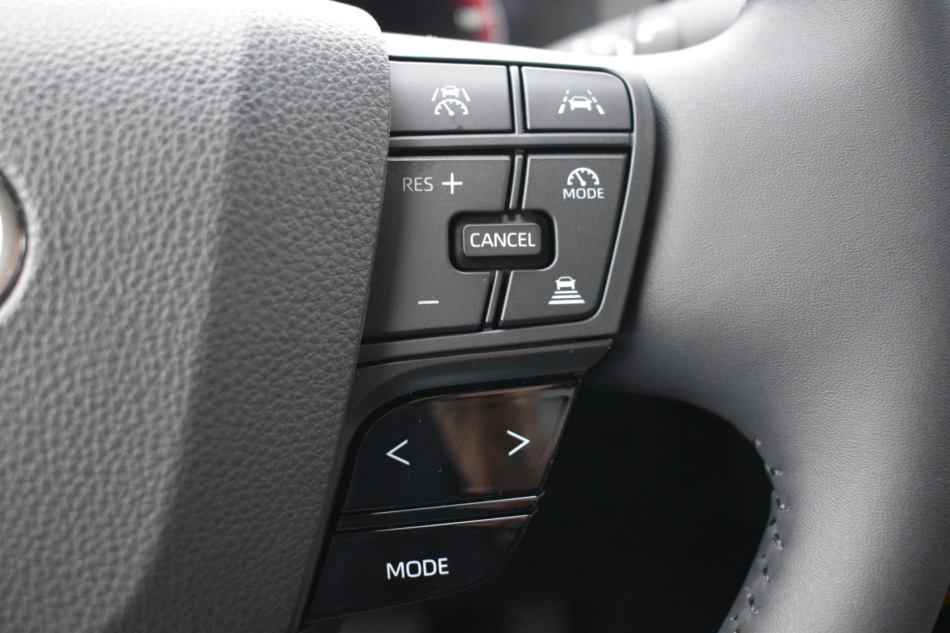 Toyota C-HR 2.0 Plug-in Hybrid 220 Executive Automaat 223pk thumbnail 13