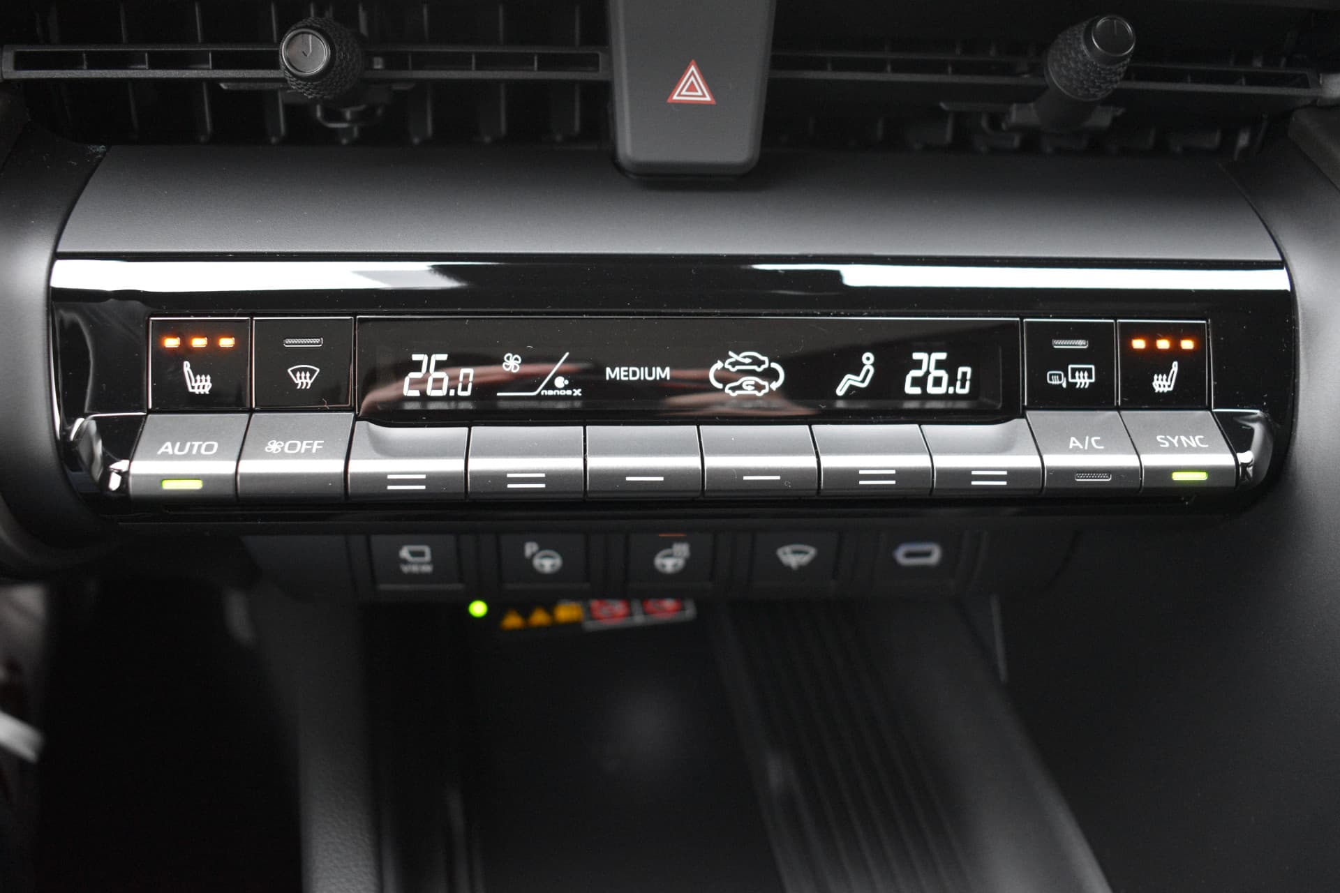 Toyota C-HR 2.0 Plug-in Hybrid 220 Executive Automaat 223pk thumbnail 18