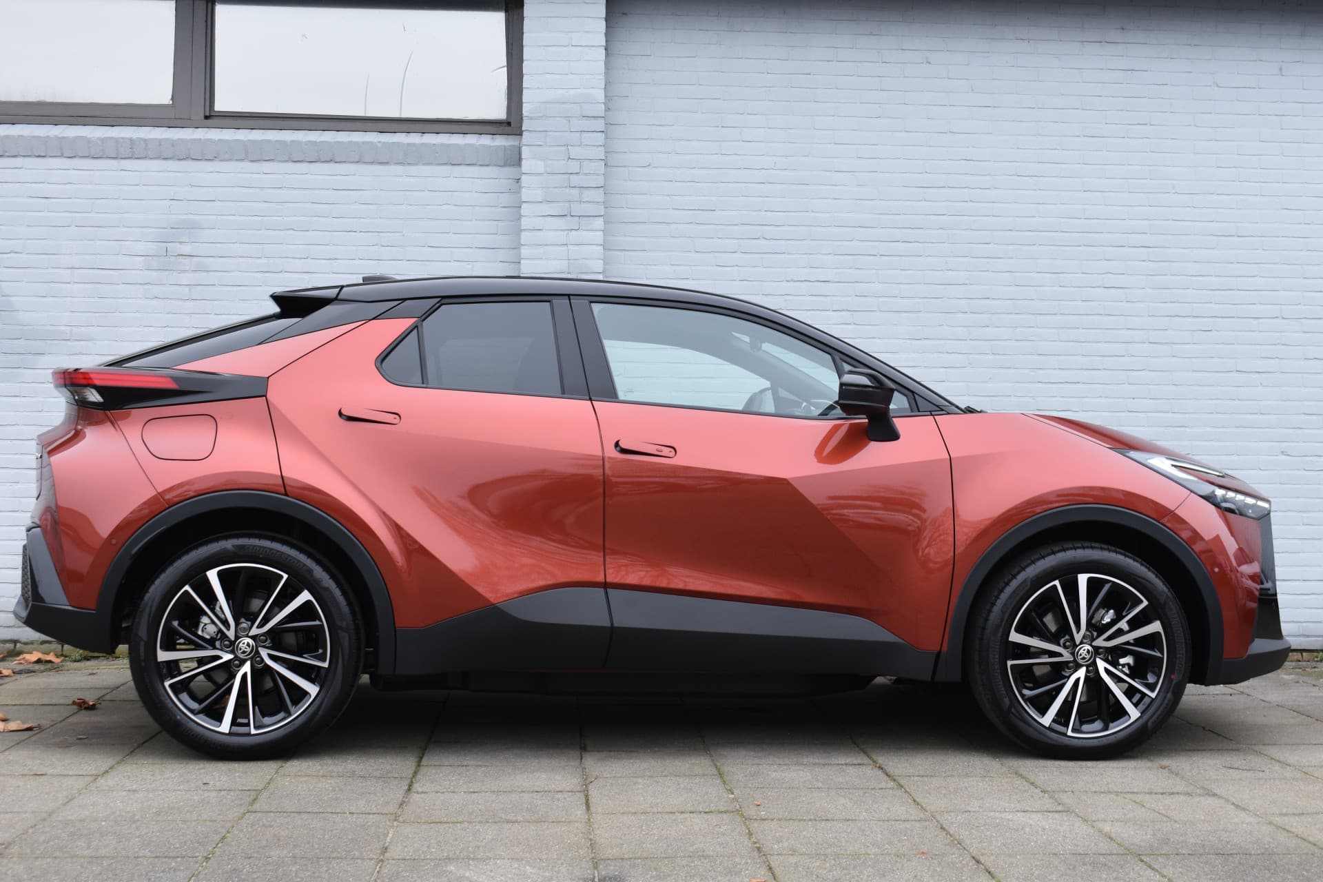 Toyota C-HR 2.0 Plug-in Hybrid 220 Executive Automaat 223pk thumbnail 7