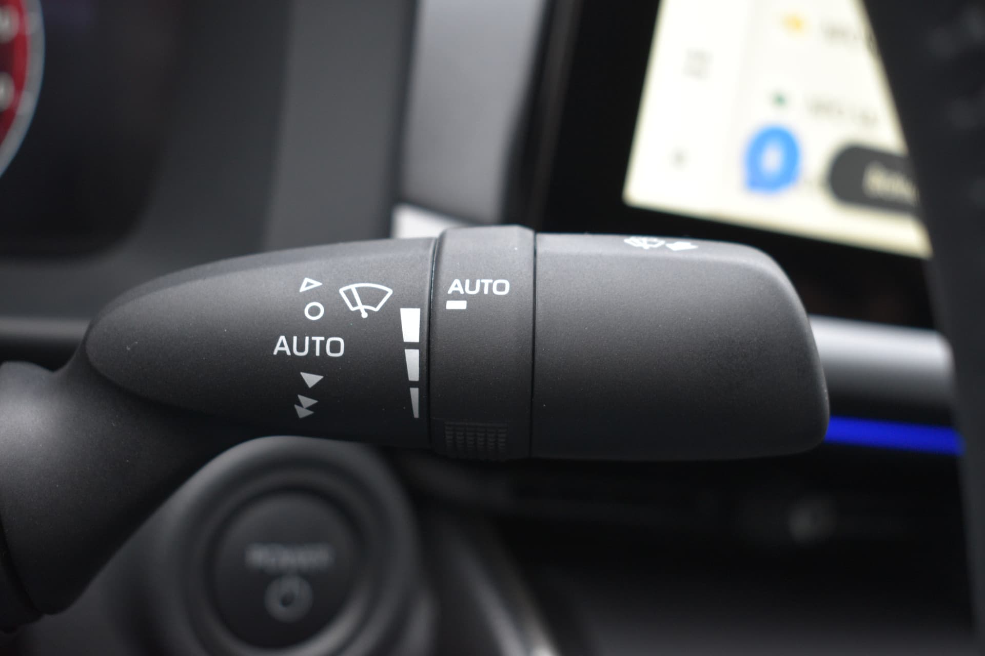 Toyota C-HR 2.0 Plug-in Hybrid 220 Executive Automaat 223pk thumbnail 14