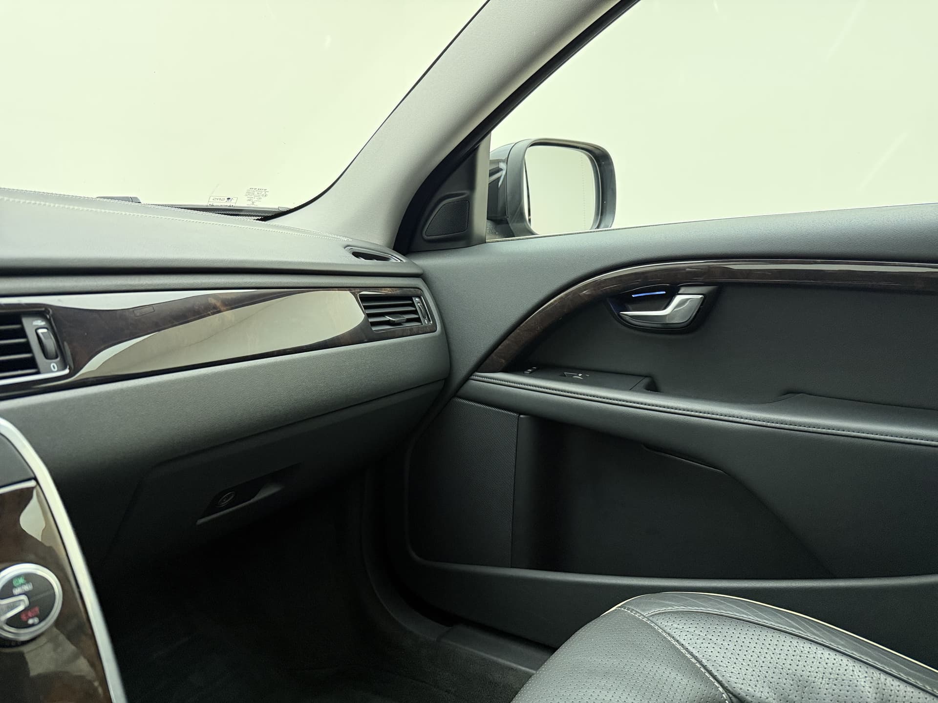 Volvo XC70 T5 Polar+ INSCRIPTION / FULL-OPTIONS / ADAPTIVE CRUISE / NIVOMAT / CAMERA / TREKHAAK thumbnail 38