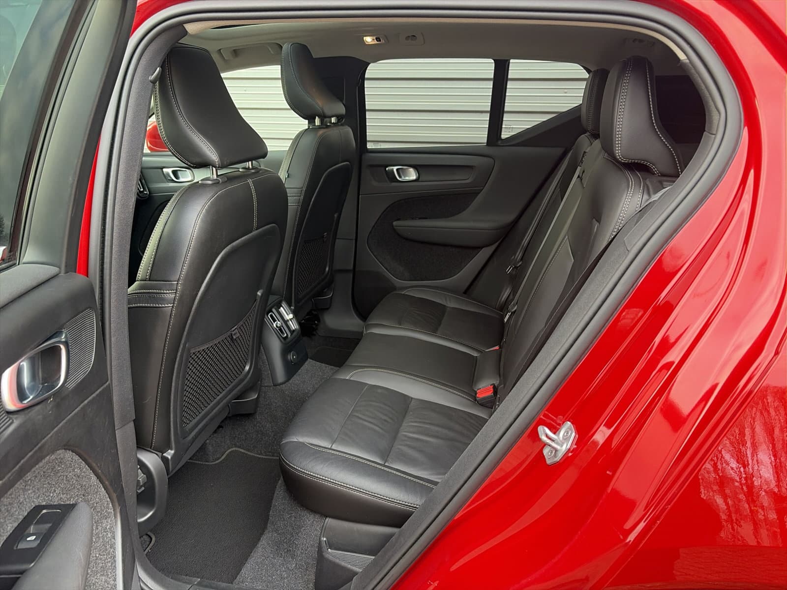 Volvo XC40 1.5 T4 Recharge Inscription / 19" Velgen / glazen panoramisch schuif-/kanteldak / Leder bekleding / thumbnail 12