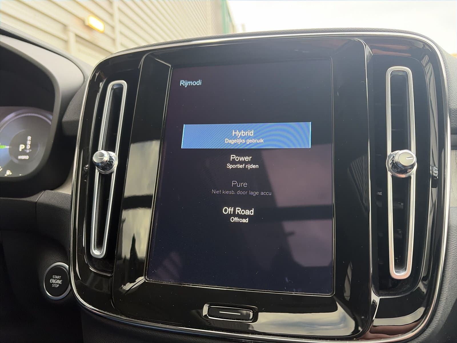 Volvo XC40 1.5 T4 Recharge Inscription / 19" Velgen / glazen panoramisch schuif-/kanteldak / Leder bekleding / thumbnail 24