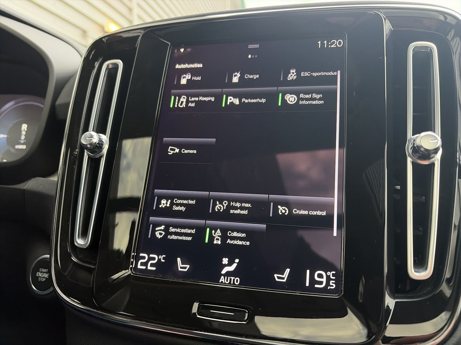 Volvo XC40 1.5 T4 Recharge Inscription / 19" Velgen / glazen panoramisch schuif-/kanteldak / Leder bekleding / thumbnail 27