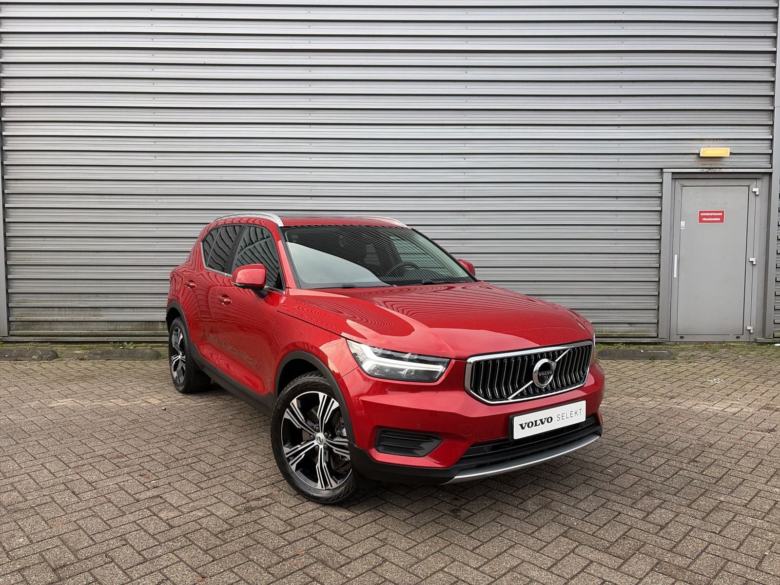 Volvo XC40 1.5 T4 Recharge Inscription / 19" Velgen / glazen panoramisch schuif-/kanteldak / Leder bekleding / thumbnail 31